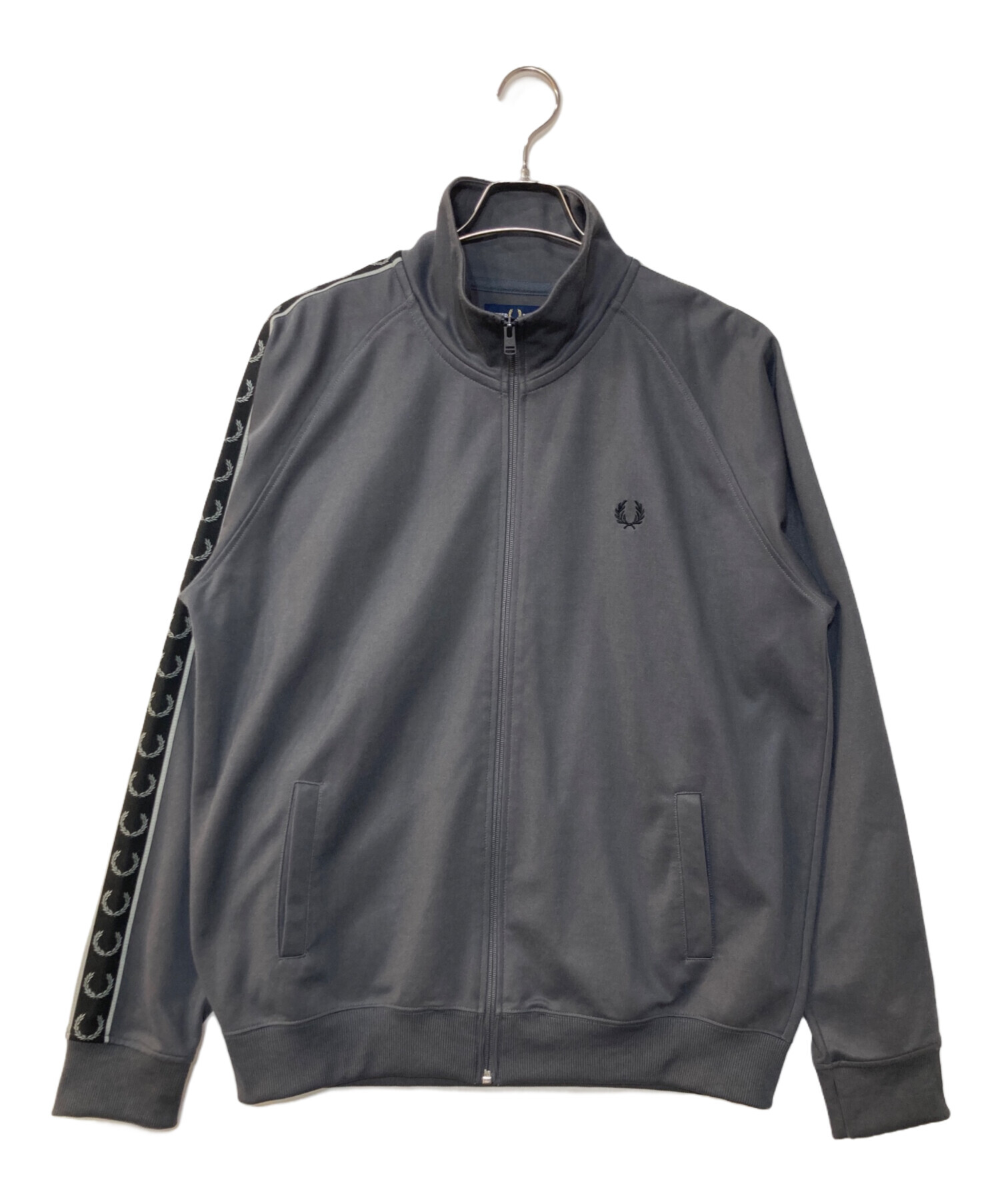 FRED PERRY グレー トラックジャケット Mサイズ 中古・古着通販】FRED PERRY (フレッドペリー) Contrast Tape Track