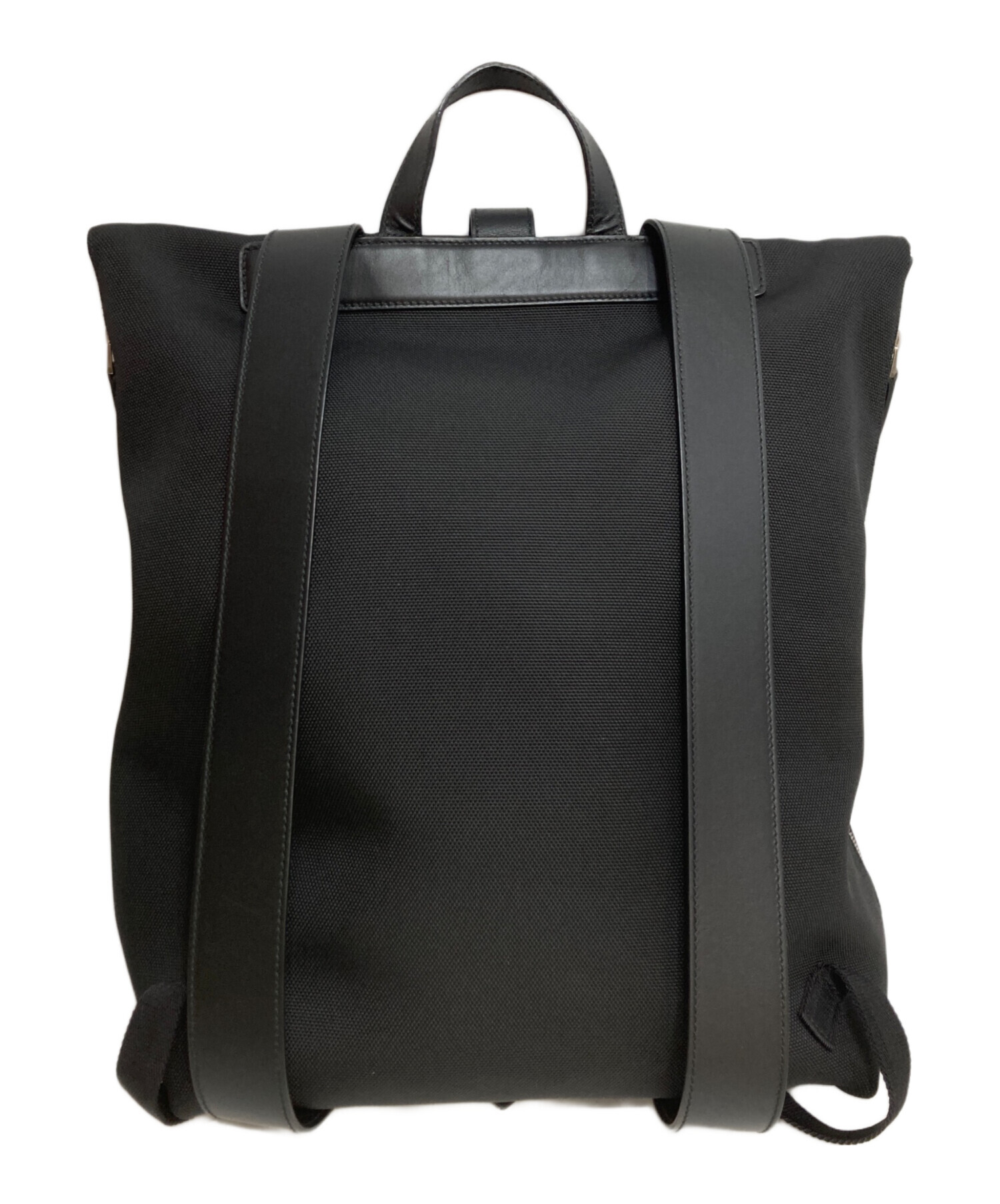 GUCCI テクノキャンパス　バックパック　タイガー 大容量 ブラック 中古・古着通販】GUCCI (グッチ) テクノキャンバス バックパック