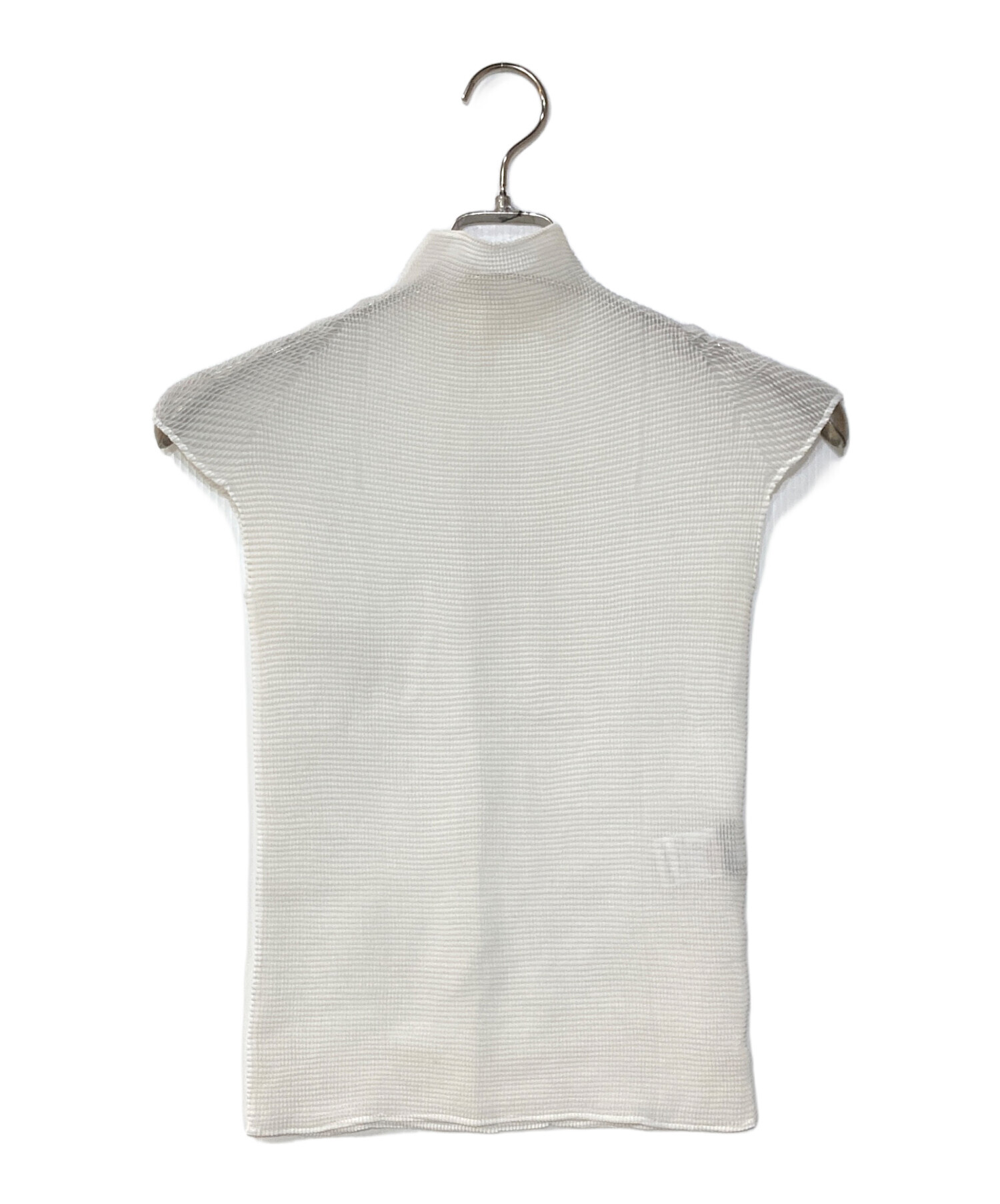イッセイミヤケミー　ISSEY MIYAKE me　プリーツカットソー　半袖　白 中古・古着通販】ISSEY MIYAKE (イッセイミヤケ) プリーツカットソー