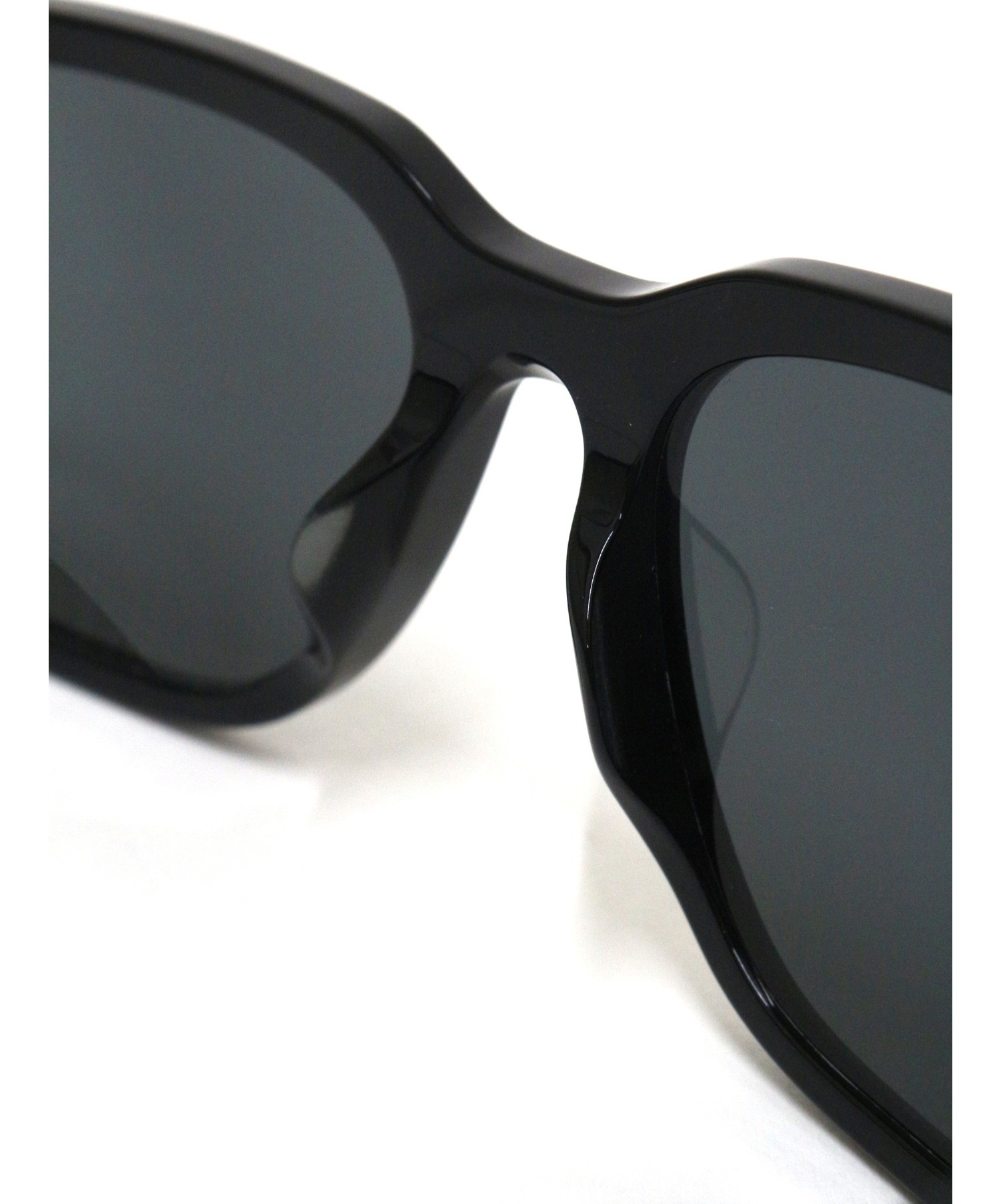 PRADA プラダ 未使用 サングラス 中古・古着通販】PRADA (プラダ) トライアングルログサングラス