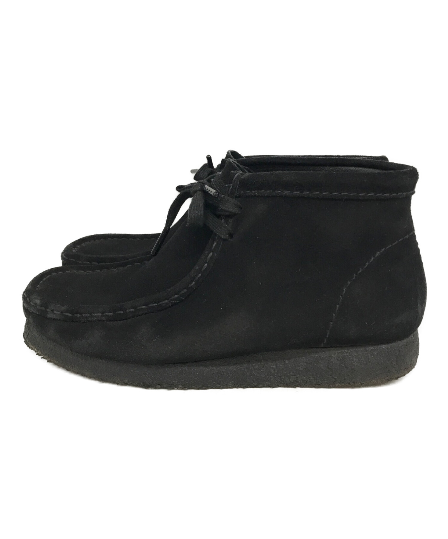 新品未使用 クラークス ワラビー ブーツ 黒 26cm 中古・古着通販】CLARKS (クラークス) ワラビーブーツ ブラック サイズ