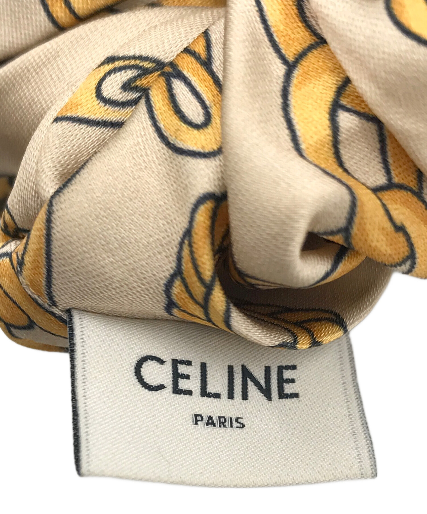 CELINE ロゴ入り シュシュ ベージュ