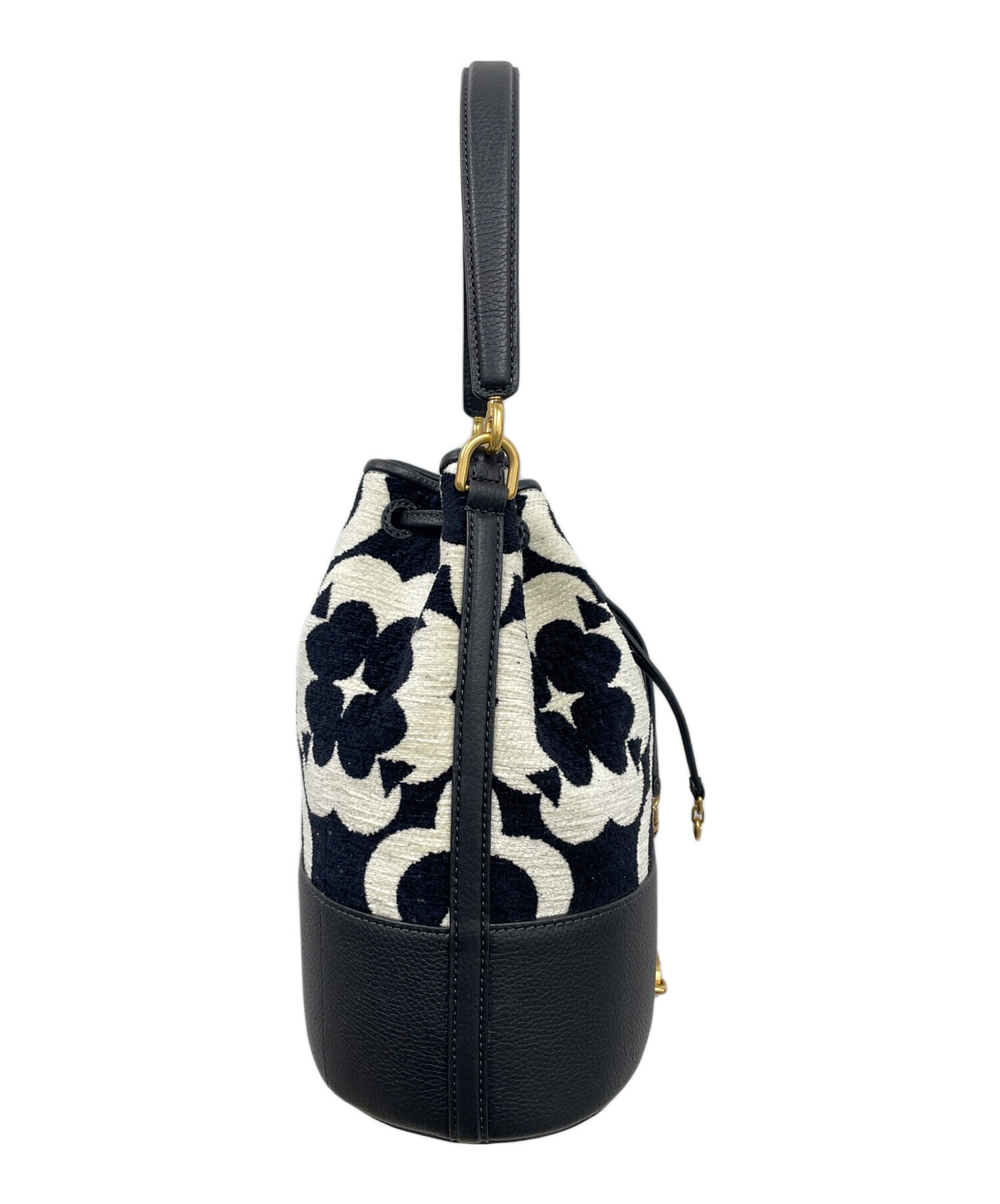 中古・古着通販】Kate Spade (ケイトスペード) スペードフラワー 中古・古着通販】Kate Spade (ケイトスペード) スペードフラワー