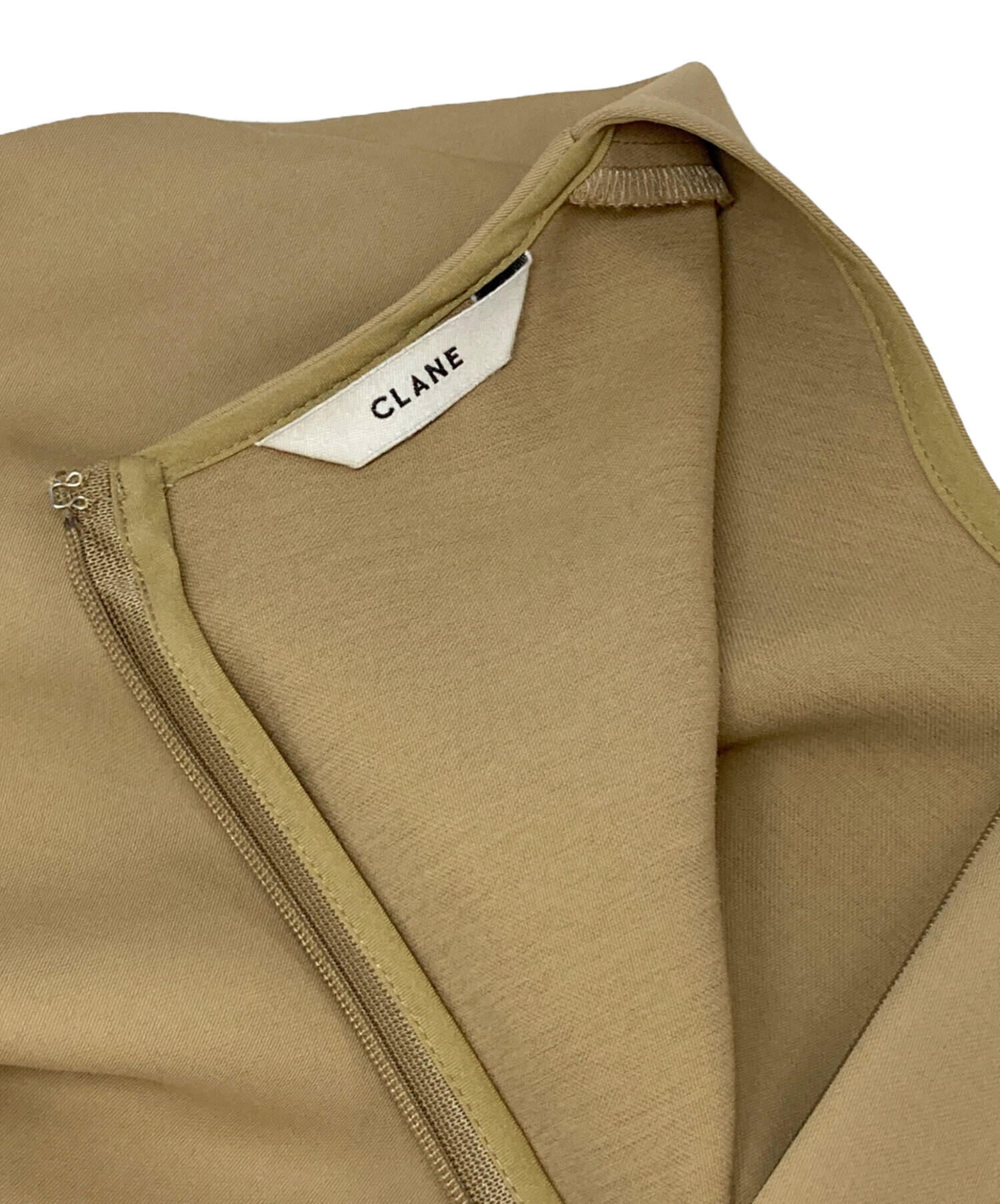 中古・古着通販】CLANE (クラネ) VOLUME PUFF TOPS ベージュ サイズ:1