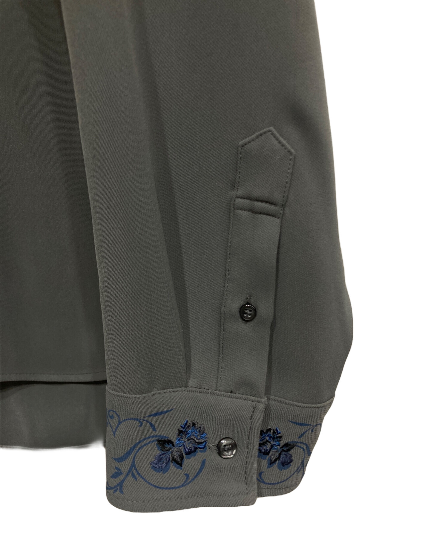 中古・古着通販】HARE (ハレ) トロミシシュウシャツ グレー サイズ:S