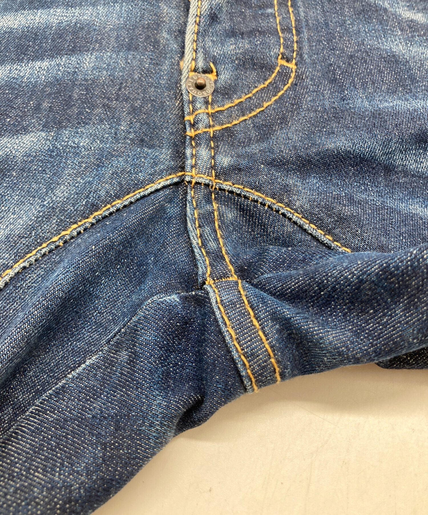 中古・古着通販】DSQUARED2 (ディースクエアード) DARK RIPPED BLUE