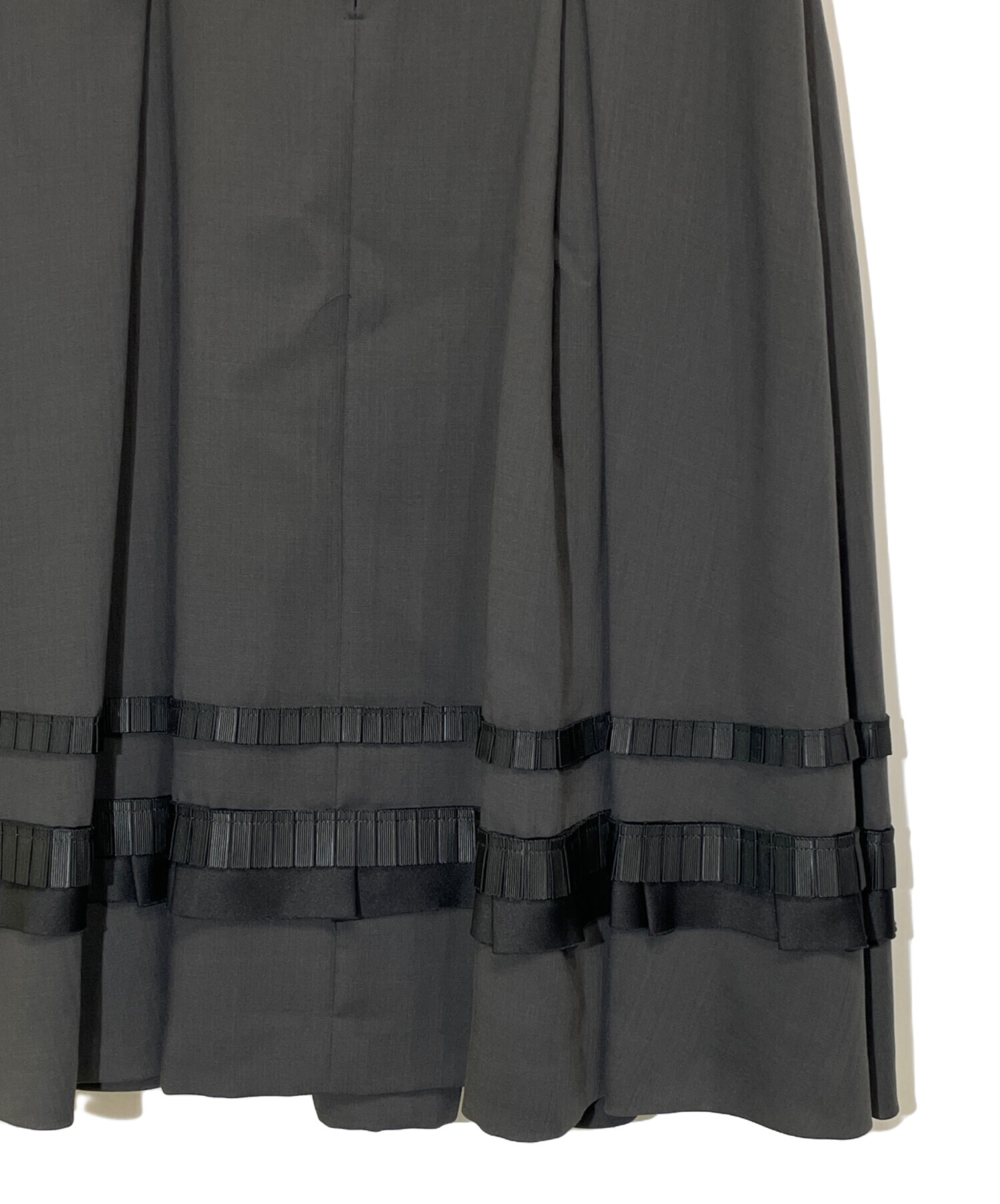 【未使用品】フォクシー ALEXA PLEATED DRESS ワンピース　38 中古・古着通販】FOXEY (フォクシー) ALEXA PLEATED DRESS グレー