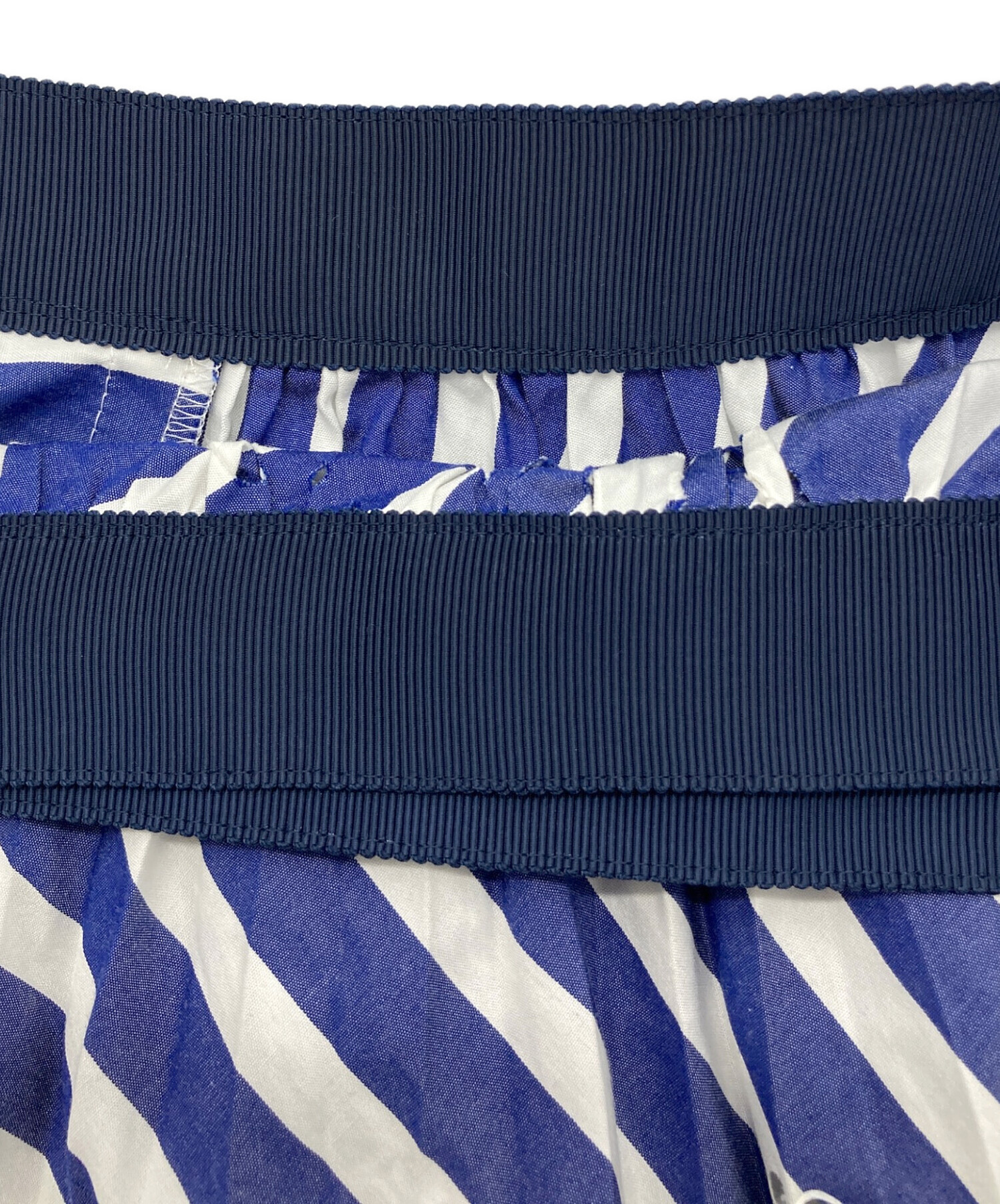 sacai/サカイ、切り替えラップフレアスカート、ネイビー、ウール、２サイズ 中古・古着通販】sacai (サカイ) 素材切替 フリンジスカート ネイビー