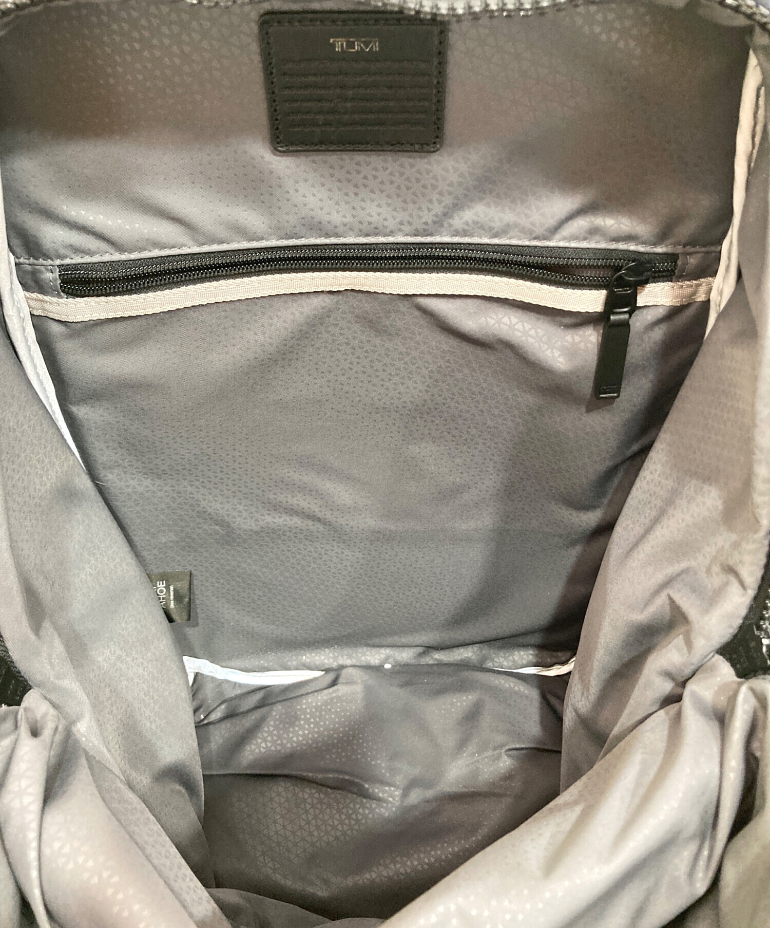 中古・古着通販】TUMI (トゥミ) Tahoe フィンチバックパック ネイビー 