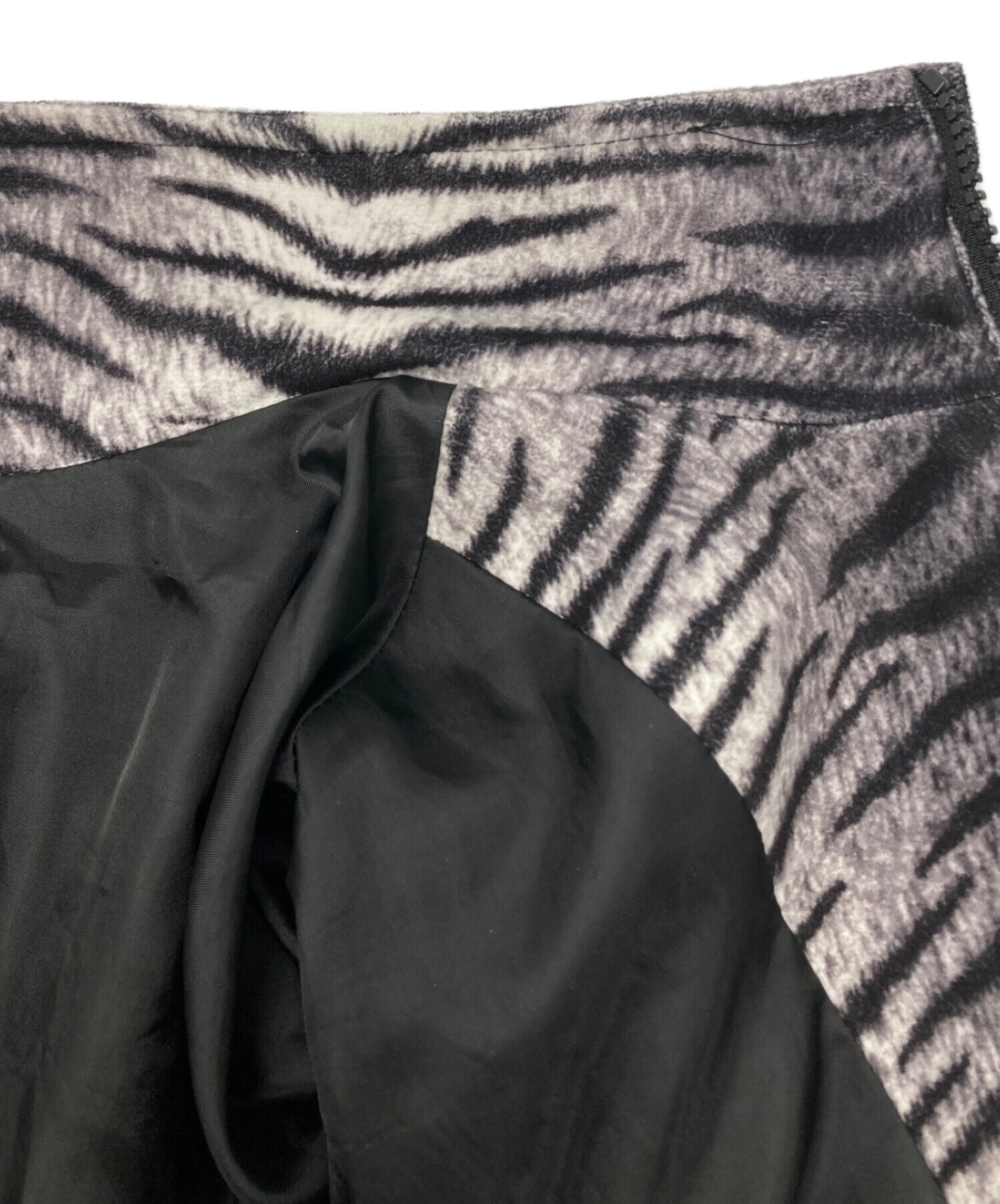 ジャケット・アウター Supreme TIGER STRIPE TRACK JACKET Supreme Tiger Stripe Track Jacket Brown メンズ - SS18 - JP