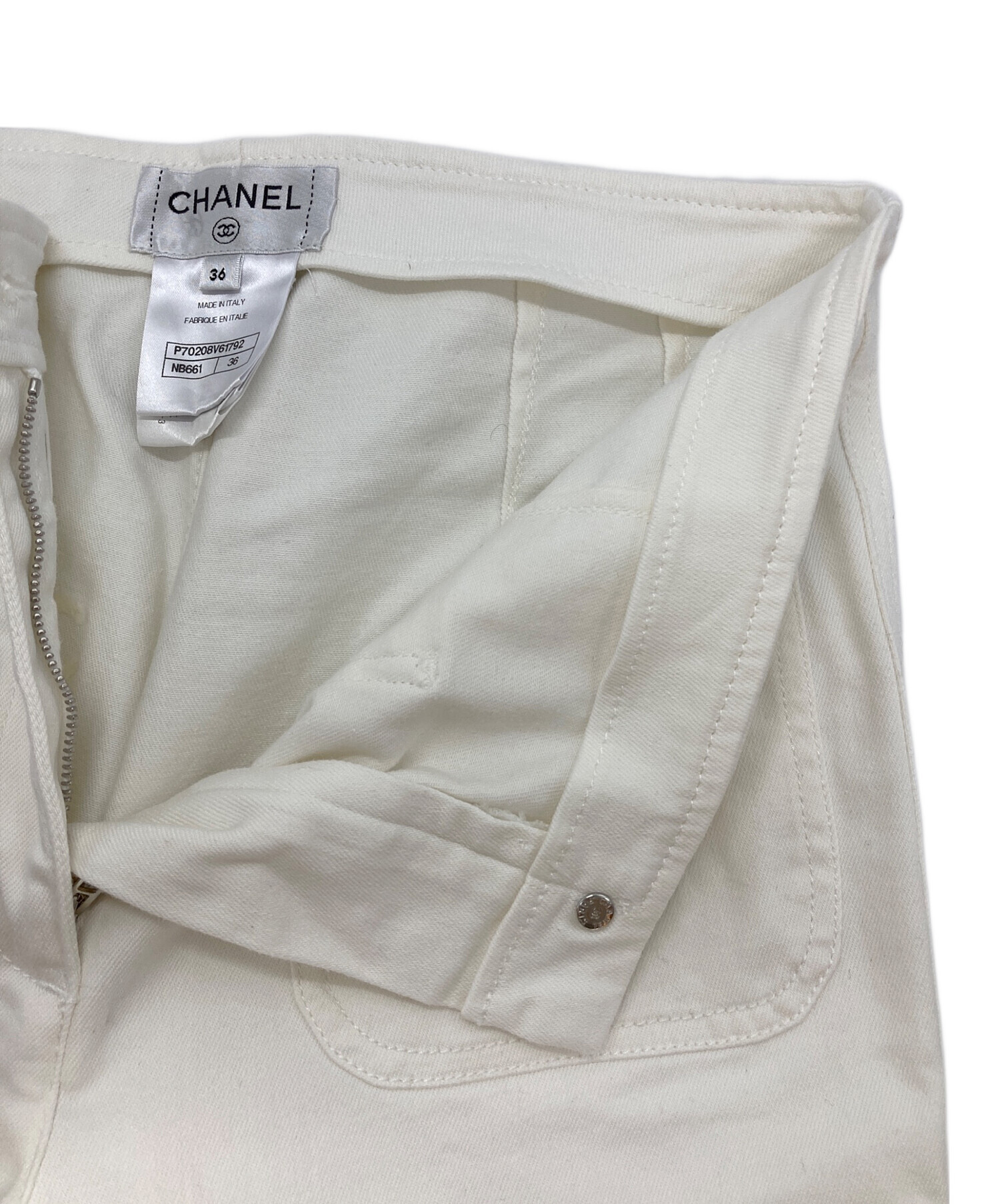 中古・古着通販】CHANEL (シャネル) カメリア ココマーク エンボス