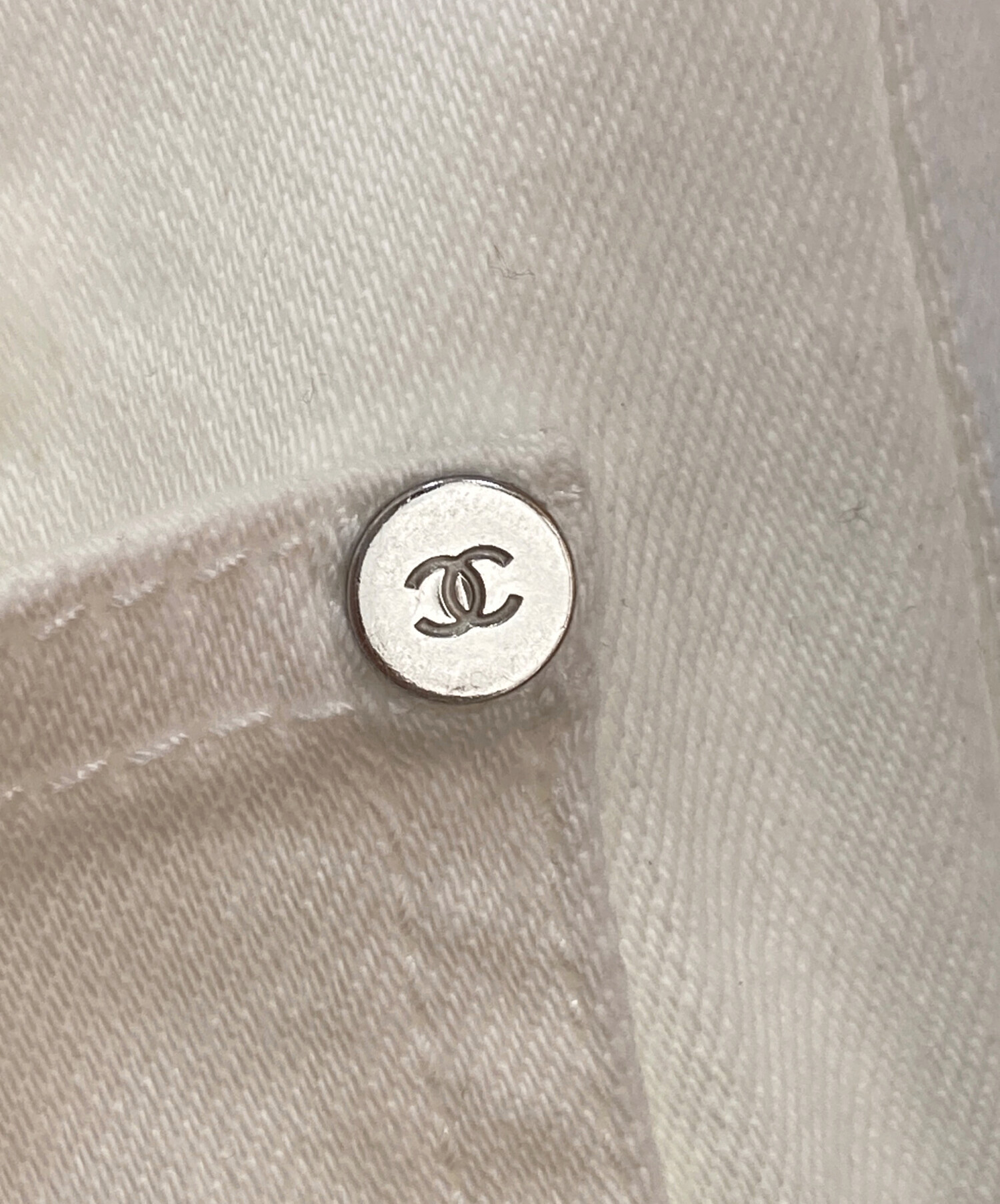 中古・古着通販】CHANEL (シャネル) カメリア ココマーク エンボス