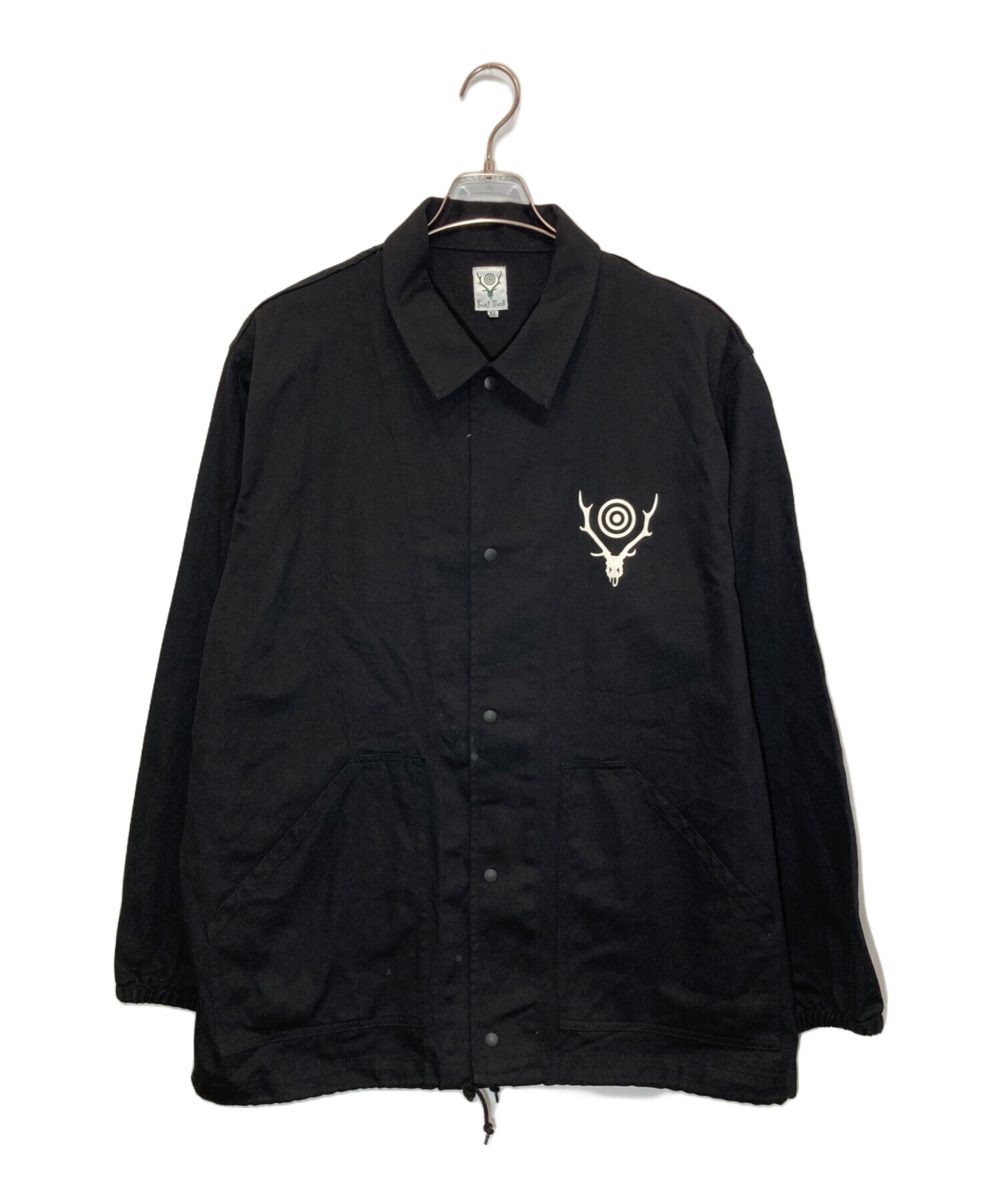 South2West8 ナイロンジャケット 刺繍ロゴ ディアスカル 黒 中古・古着通販】South2 West8 (サウスツー ウエストエイト) Coach