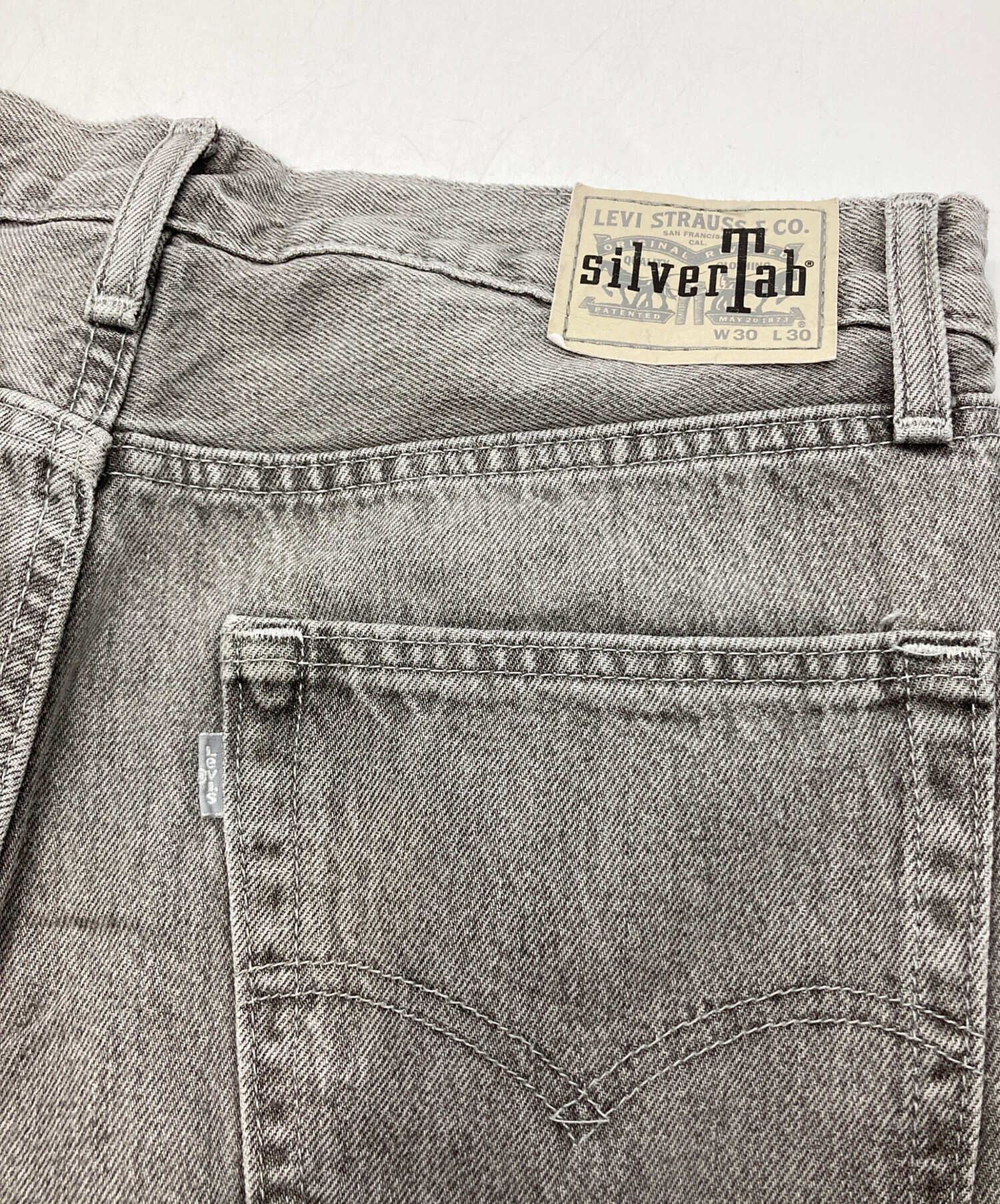 中古・古着通販】LEVI'S (リーバイス) SILVER TABデニムパンツ グレー