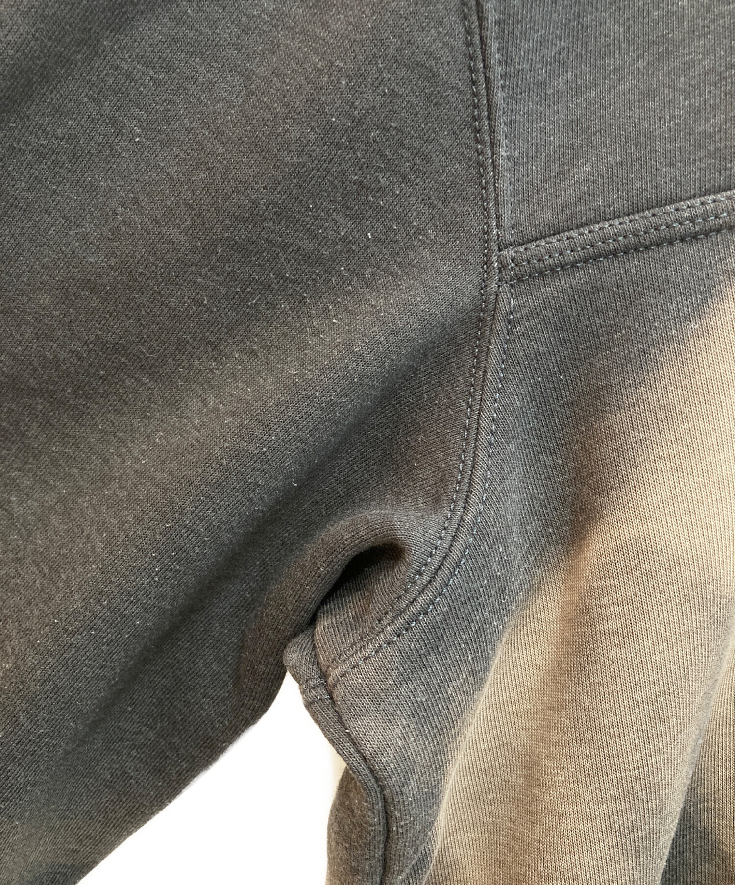 古着　カーハート　ジップパーカー　フェード　企業ロゴ　ボックスシルエット　L Carhartt ジップパーカー M グレー 鬼フェード 企業ロゴ 刺繍