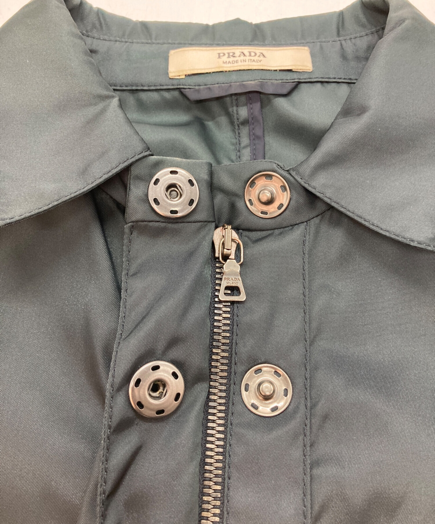 中古・古着通販】PRADA (プラダ) ナイロントレンチコート グリーン
