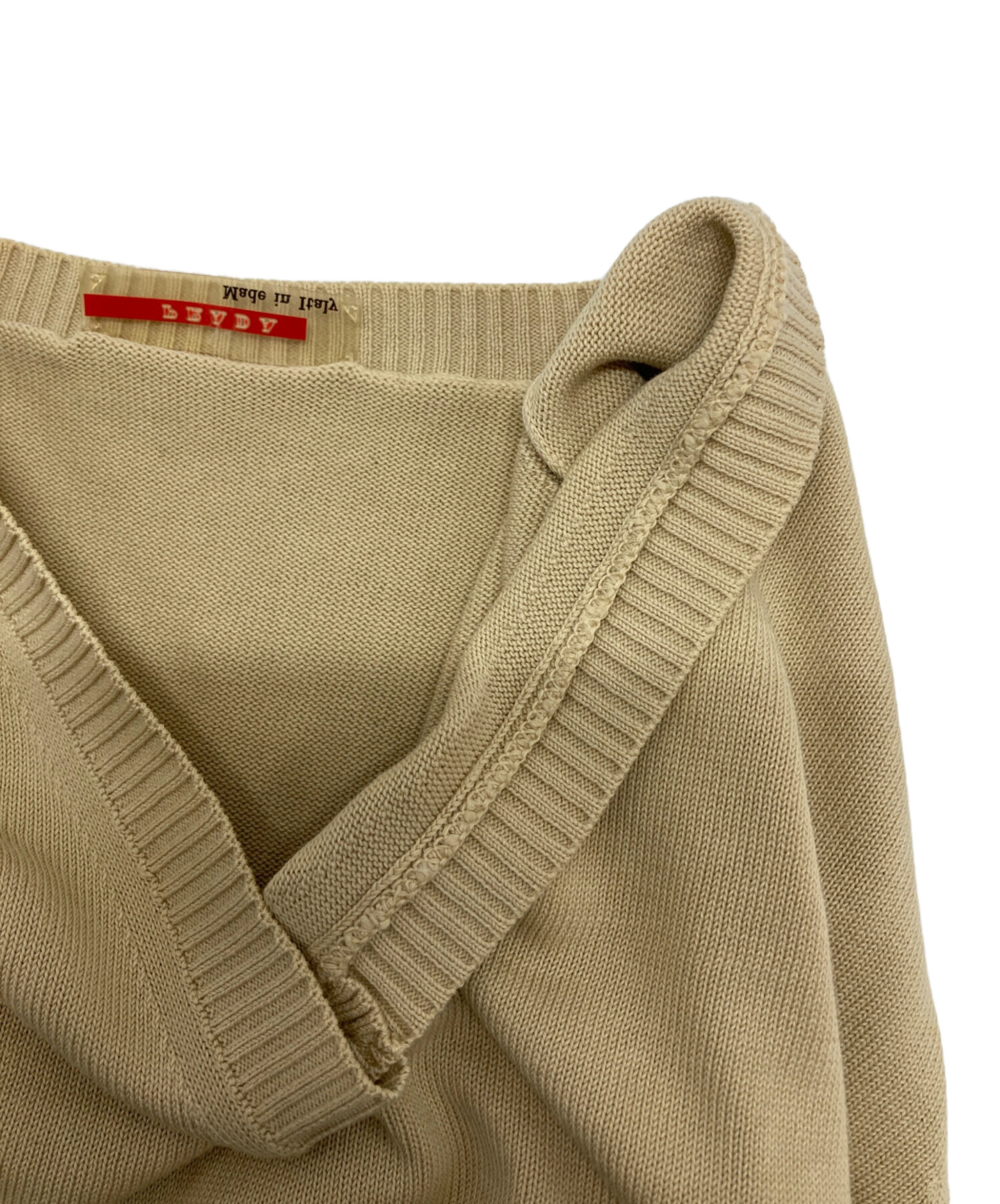 PRADA ベージュ Vネックニット 中古・古着通販】PRADA (プラダ) Vネックニット ベージュ サイズ:48