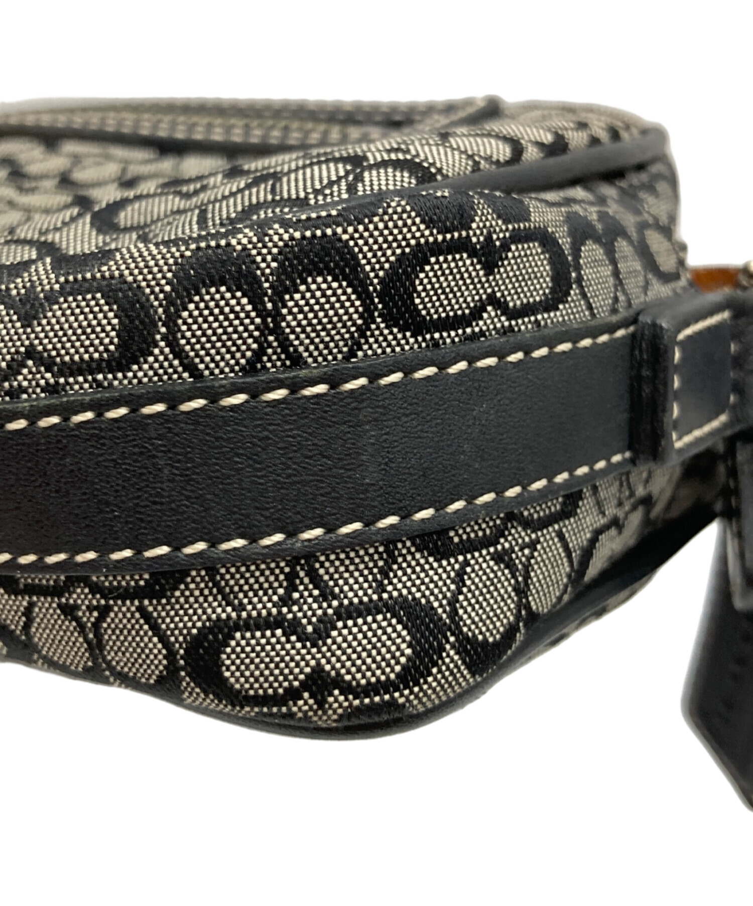 中古・古着通販】COACH (コーチ) ミニシグネチャーショルダーバッグ