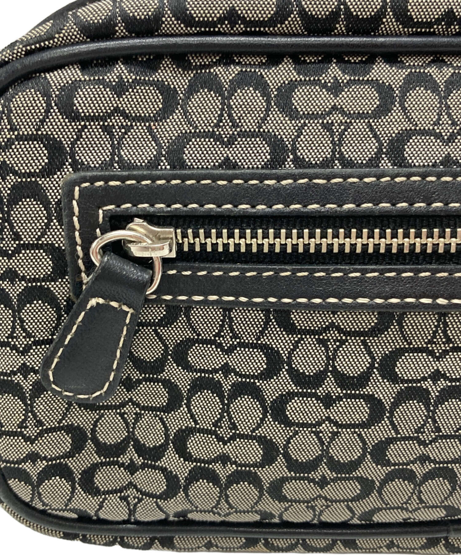 COACH シグネチャーバッグ　未使用 中古・古着通販】COACH (コーチ) ミニシグネチャーショルダーバッグ