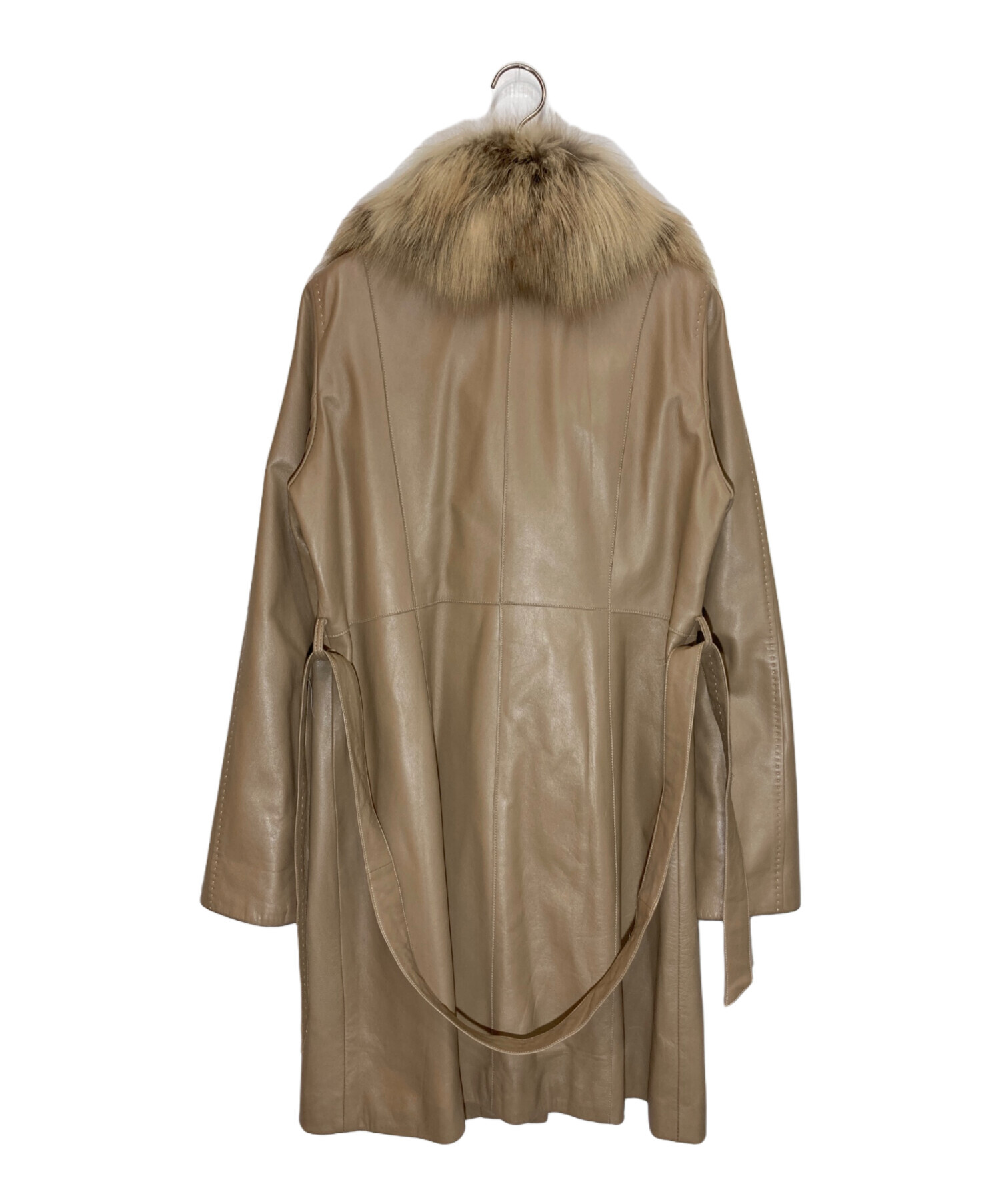 中古・古着通販】BALMAIN (バルマン) フォックスファー付ラムレザー 中古・古着通販】BALMAIN (バルマン) フォックスファー付ラムレザー