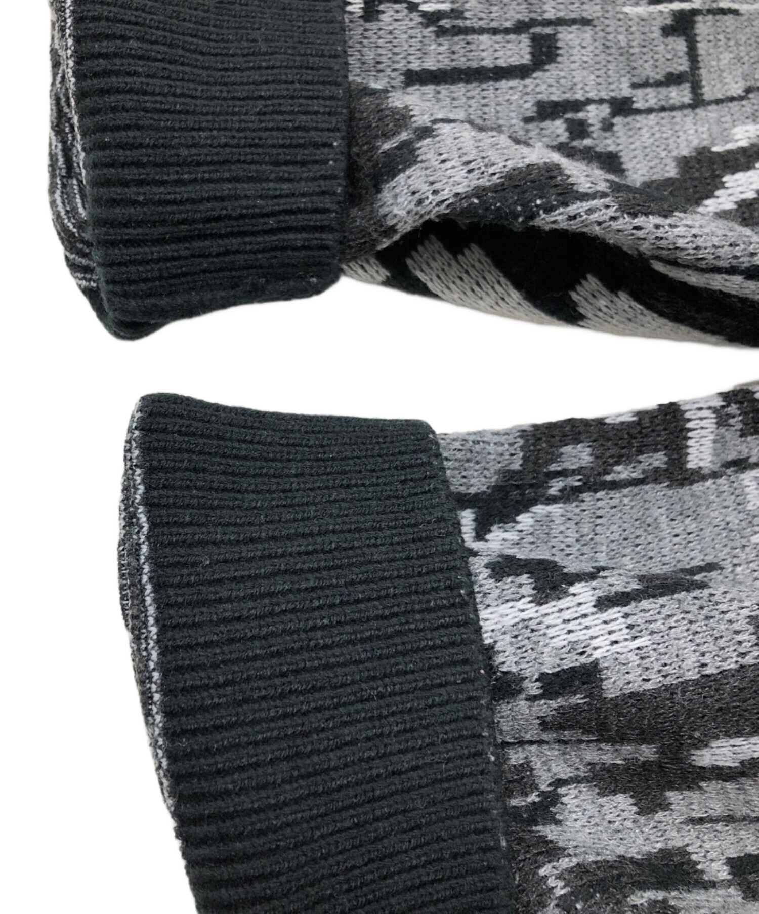 中古・古着通販】SUPREME (シュプリーム) Trebark Camo Sweater グレー