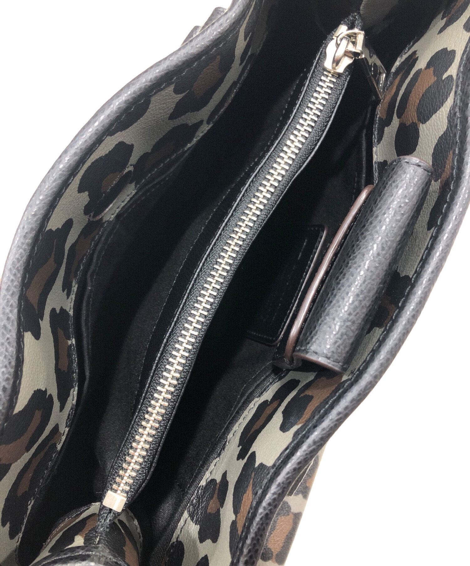 中古・古着通販】COACH (コーチ) レオパード柄バッグ ブラック