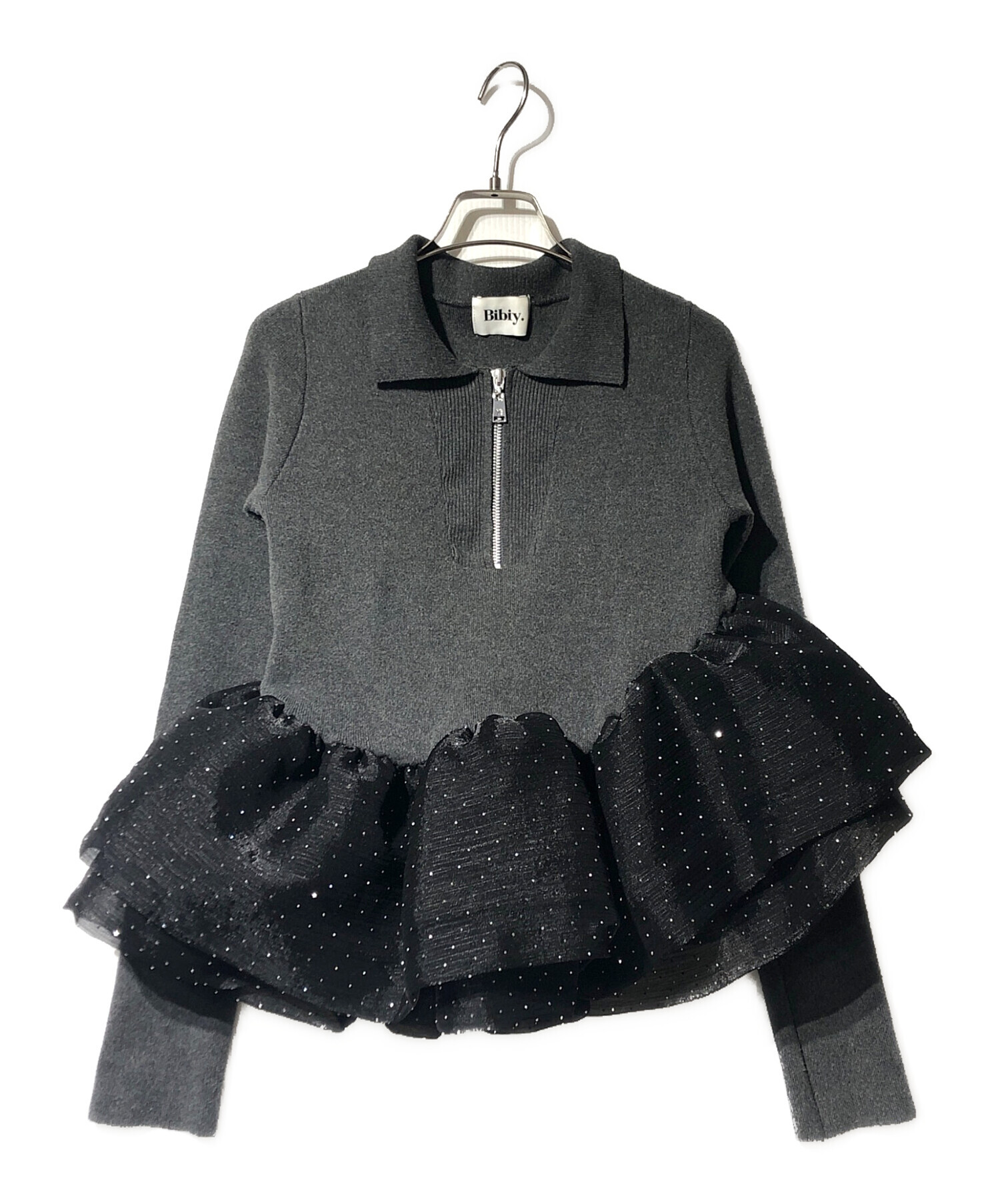 中古・古着通販】Bibiy. (ビビィ) LISA PEPURAMU KNIT グレー サイズ:F