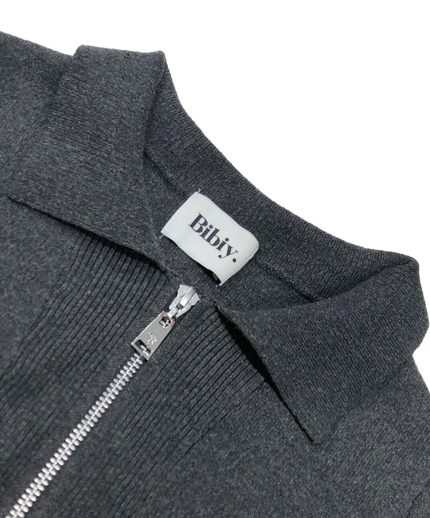 中古・古着通販】Bibiy. (ビビィ) LISA PEPURAMU KNIT グレー サイズ:F