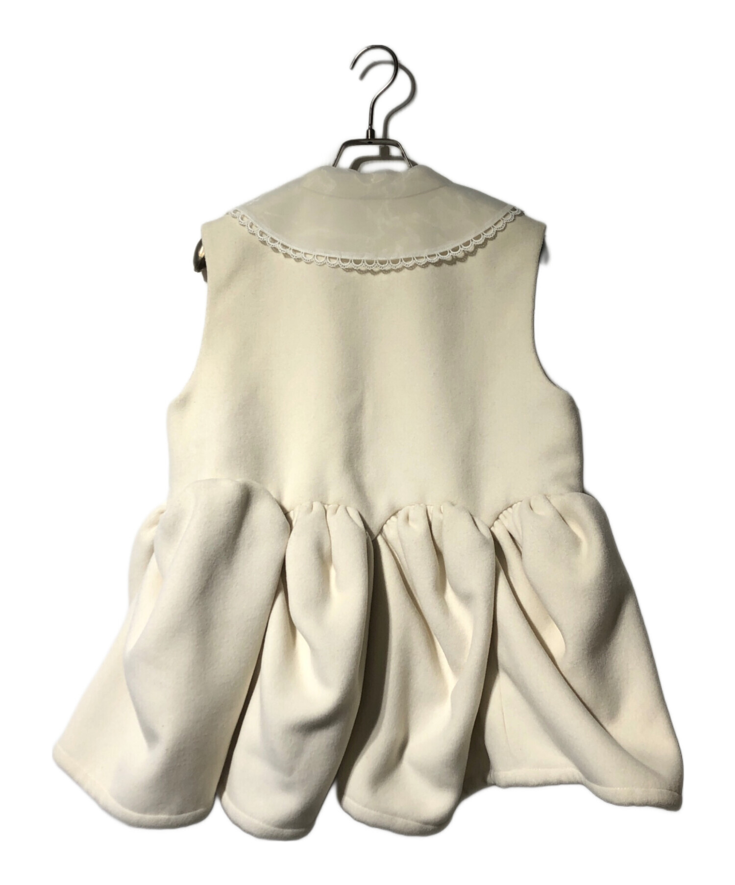 中古・古着通販】Bibiy. (ビビィ) ANGIE SLEEVELESS JACKET ベージュ 中古・古着通販】Bibiy. (ビビィ) ANGIE SLEEVELESS JACKET ベージュ