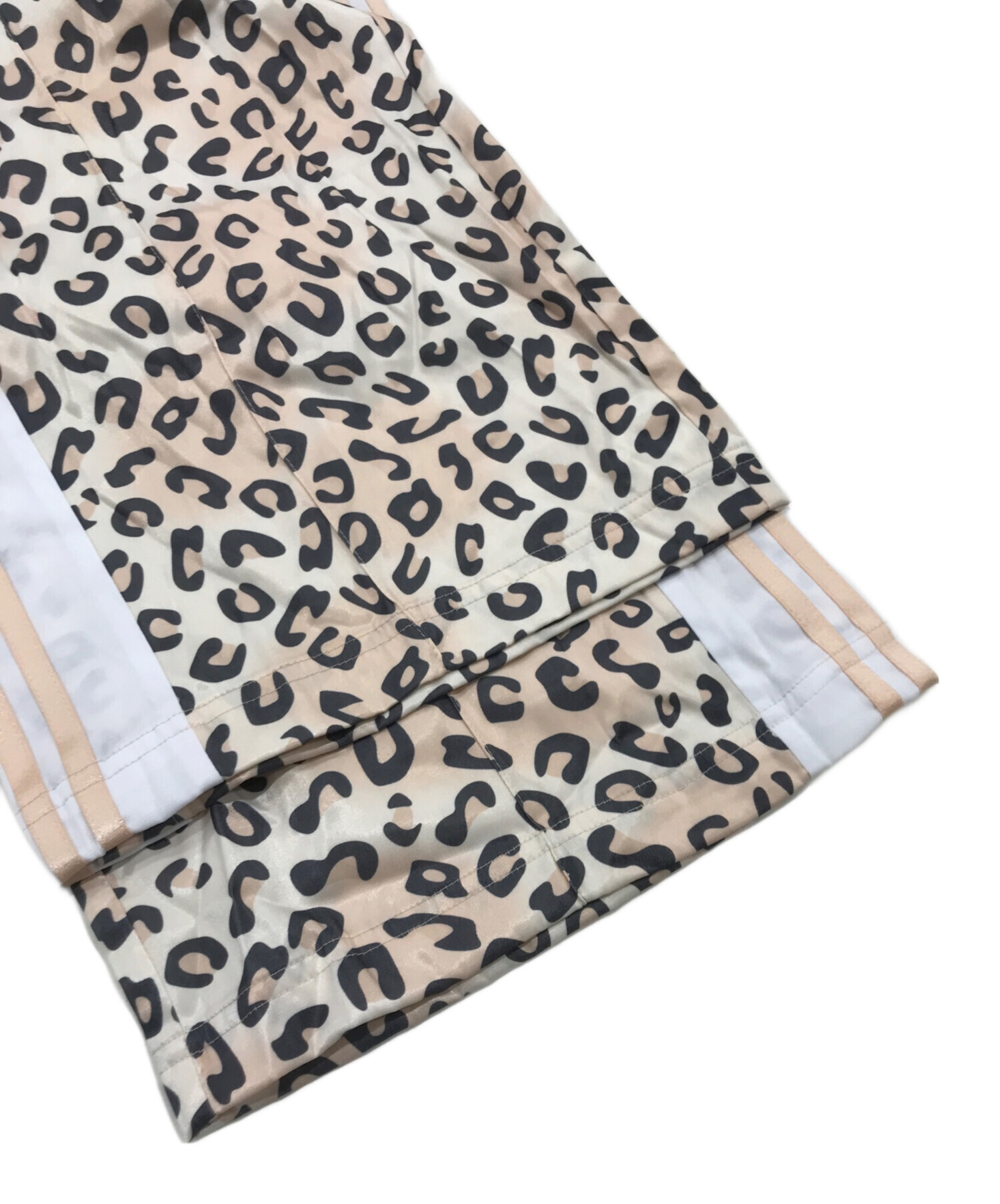 adidas レオパード柄　トラックパンツ　XLサイズ 中古・古着通販】adidas (アディダス) ワイドレッグレオパードトラック