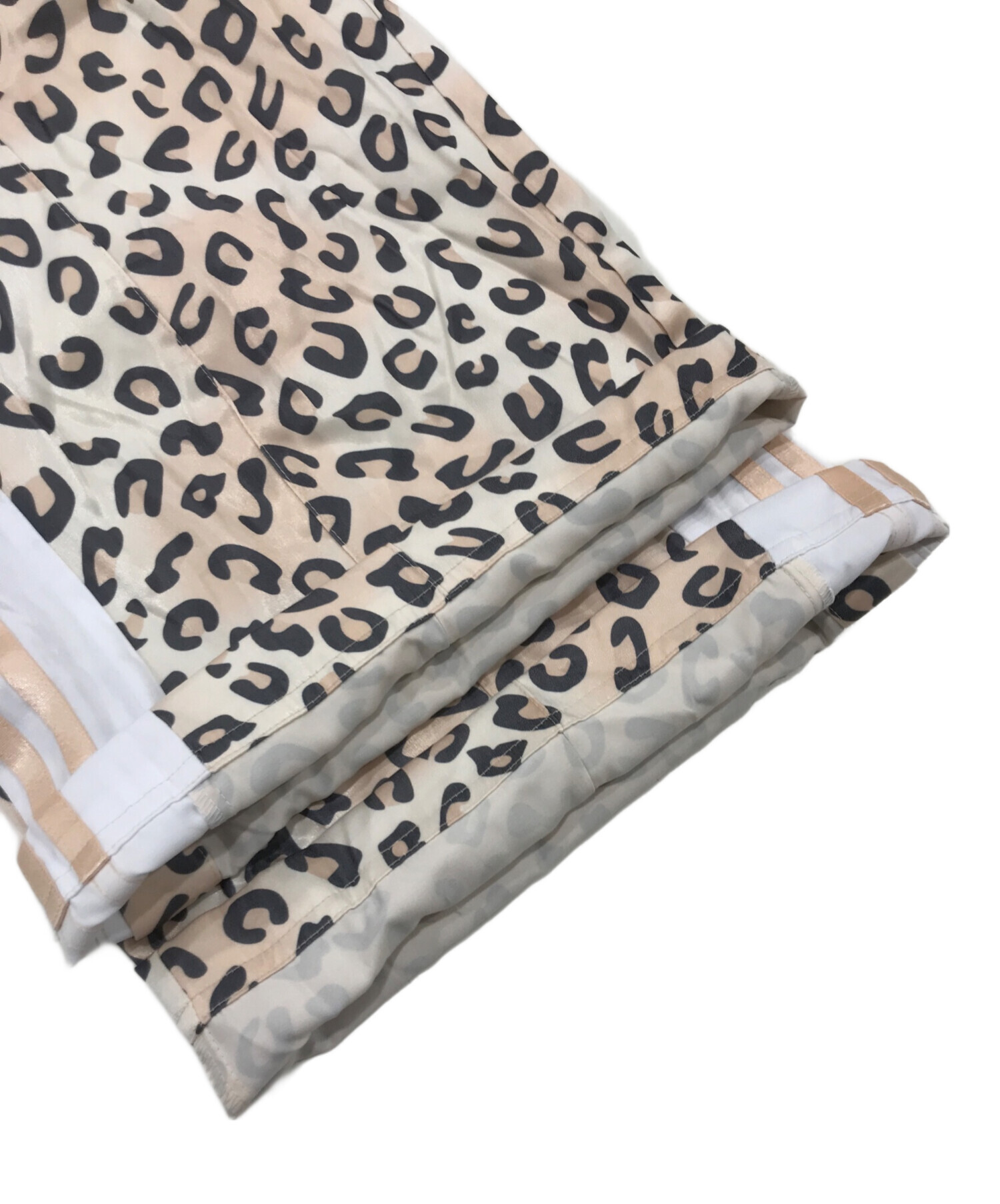 中古・古着通販】adidas (アディダス) ワイドレッグレオパードトラック