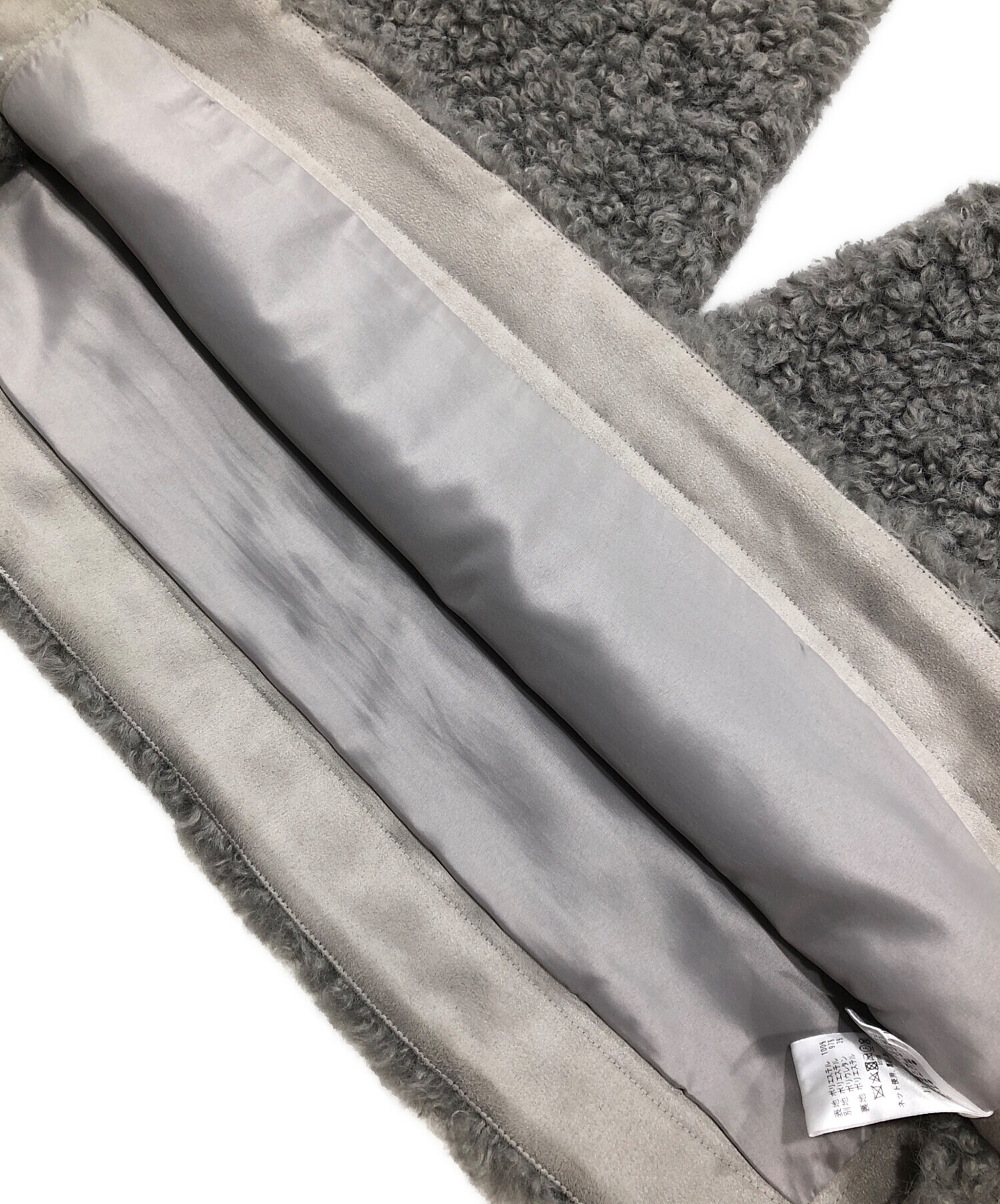 【未使用に近いBallseyファー ショートベスト グレー色 （現行販売品） 楽天市場】Ballsey(ボールジィ) ランダムファー ショートベスト(11-07