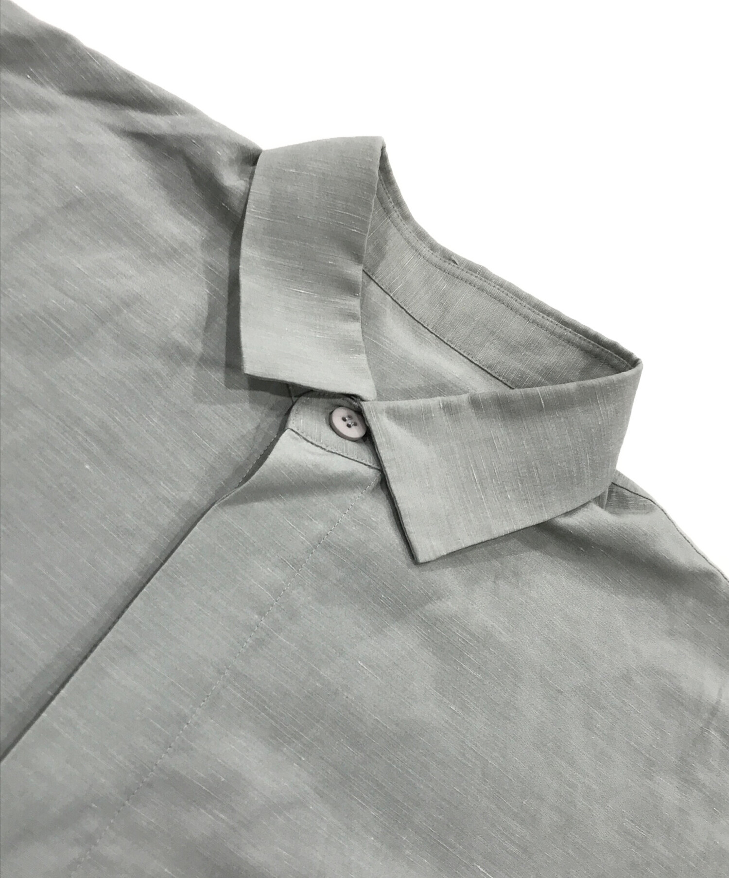 イッセイミヤケ ISSEY MIYAKE シャツ IM92-FD928 グレー BASICS – ISSEY MIYAKE ONLINE STORE
