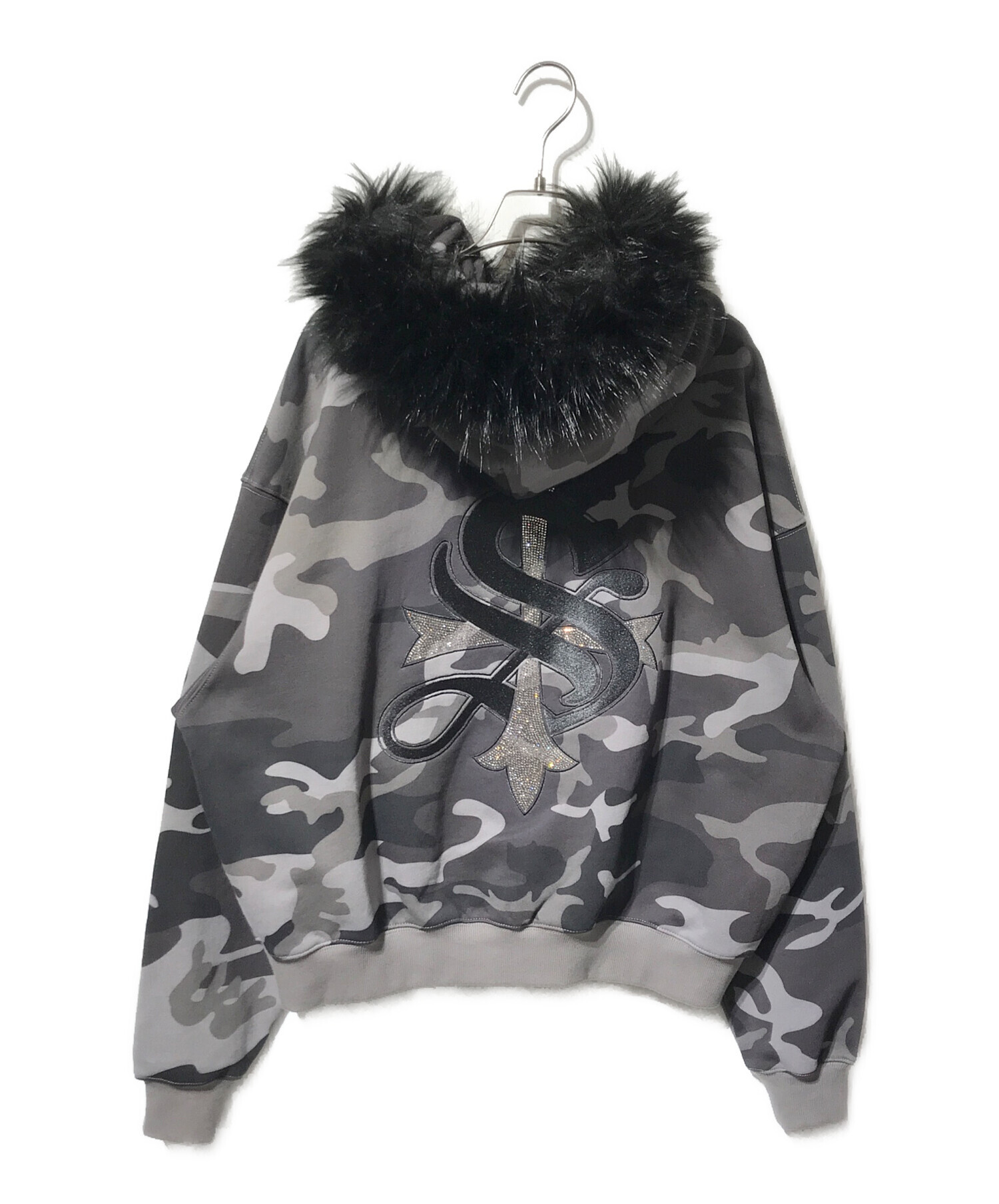 迷彩ロゴ グレー パーカー STUSSY - stussy 迷彩 ロゴ プルオーバー パーカー グレーの通販 by ご