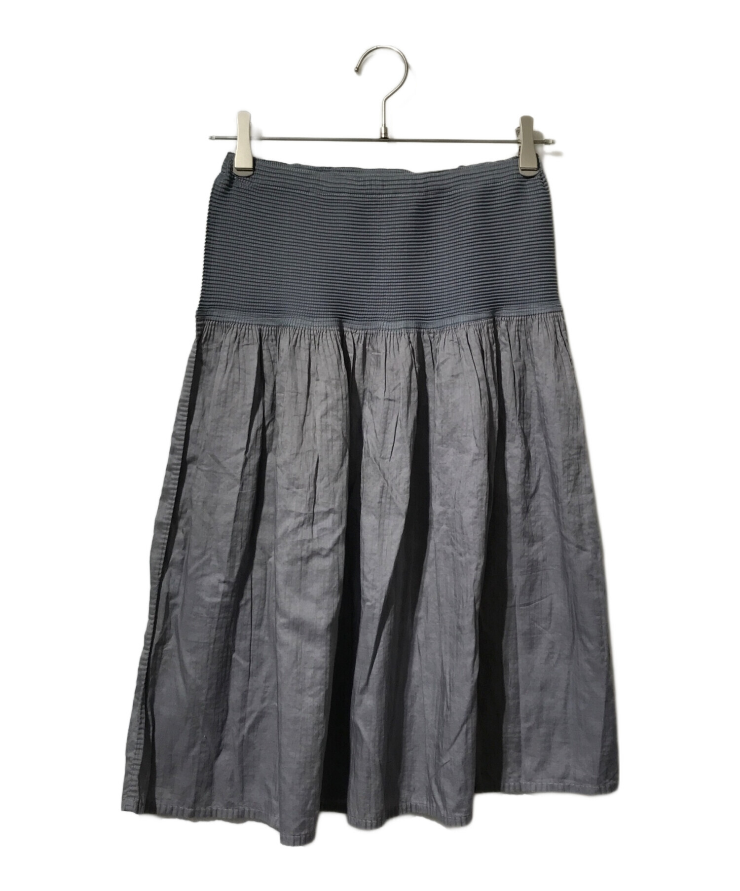 ISSEYMIYAKE(イッセイミヤケ) スカートセットアップ レディース