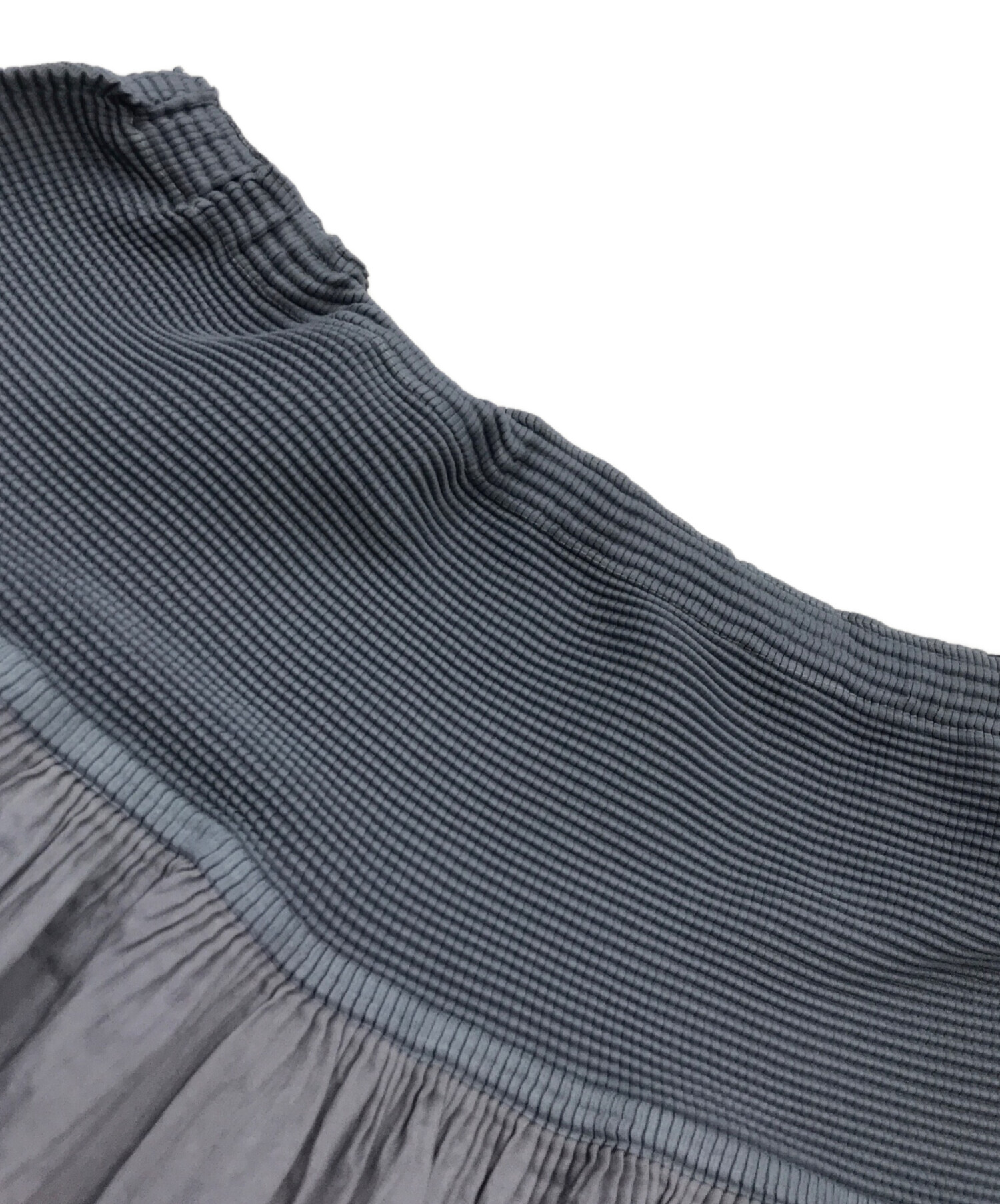 me issey miyake スカート BOX SHOULDER PLEATS – isseymiyake.com