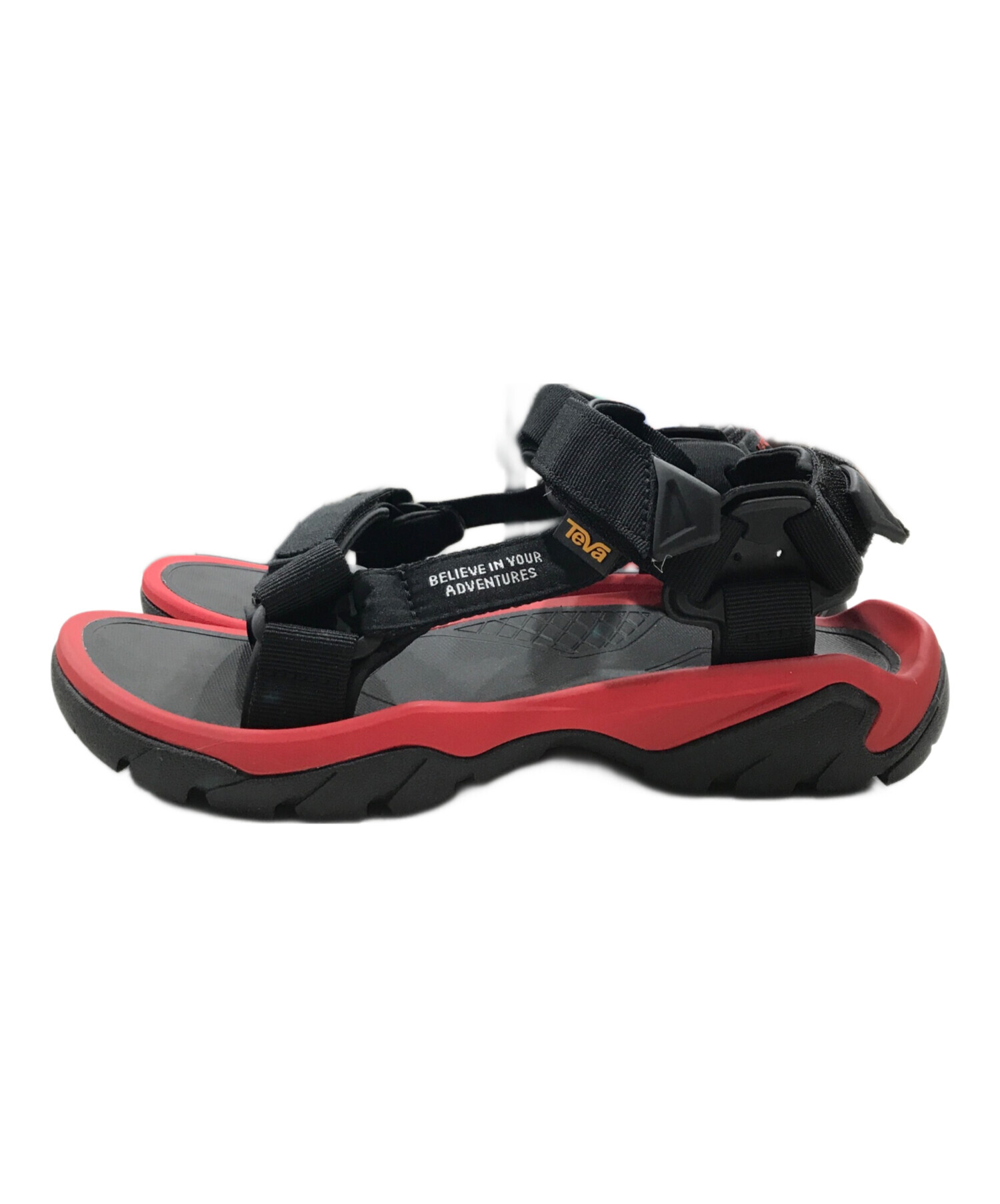 NANGA x Teva サンダル ブラック/レッドコラボ　ナンガ　テバ　新品 Teva×ナンガのアウトドアサンダル、レッドカラー＆マウンテンモチーフ