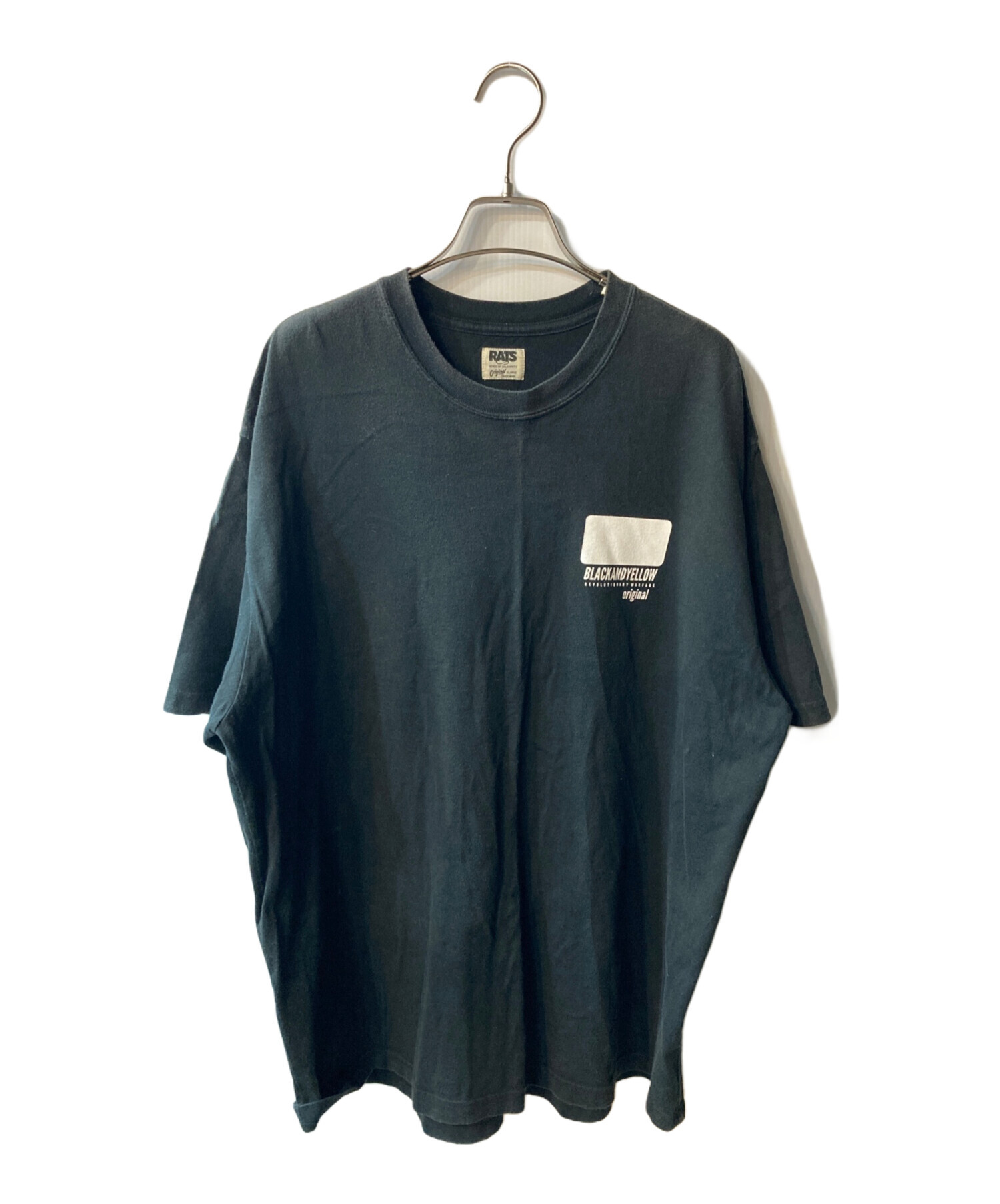 中古・古着通販】RATS (ラッツ) SIGN TAG TEE ブラック サイズ:XL 