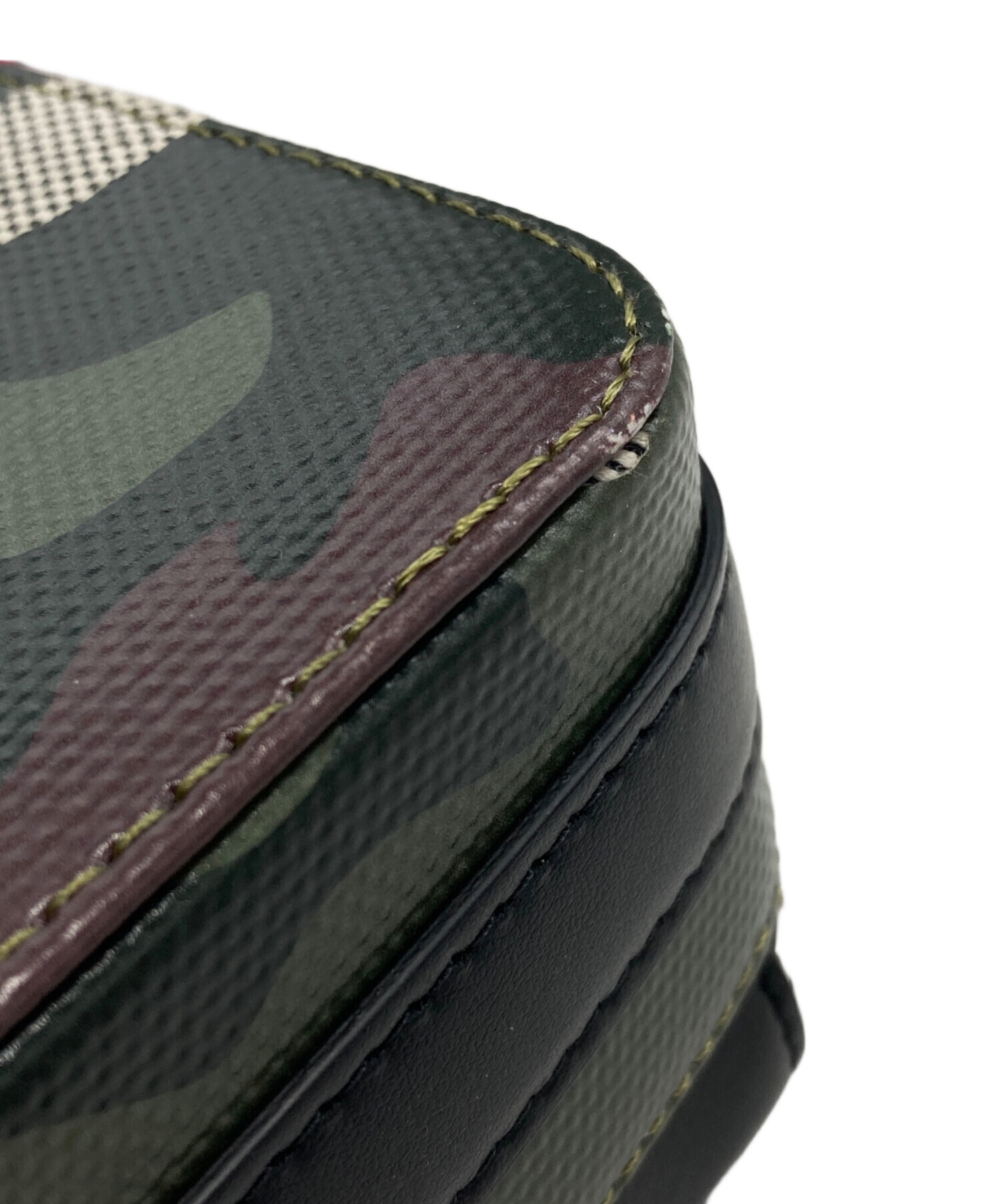 中古・古着通販】BURBERRY (バーバリー) 迷彩柄ショルダーバッグ