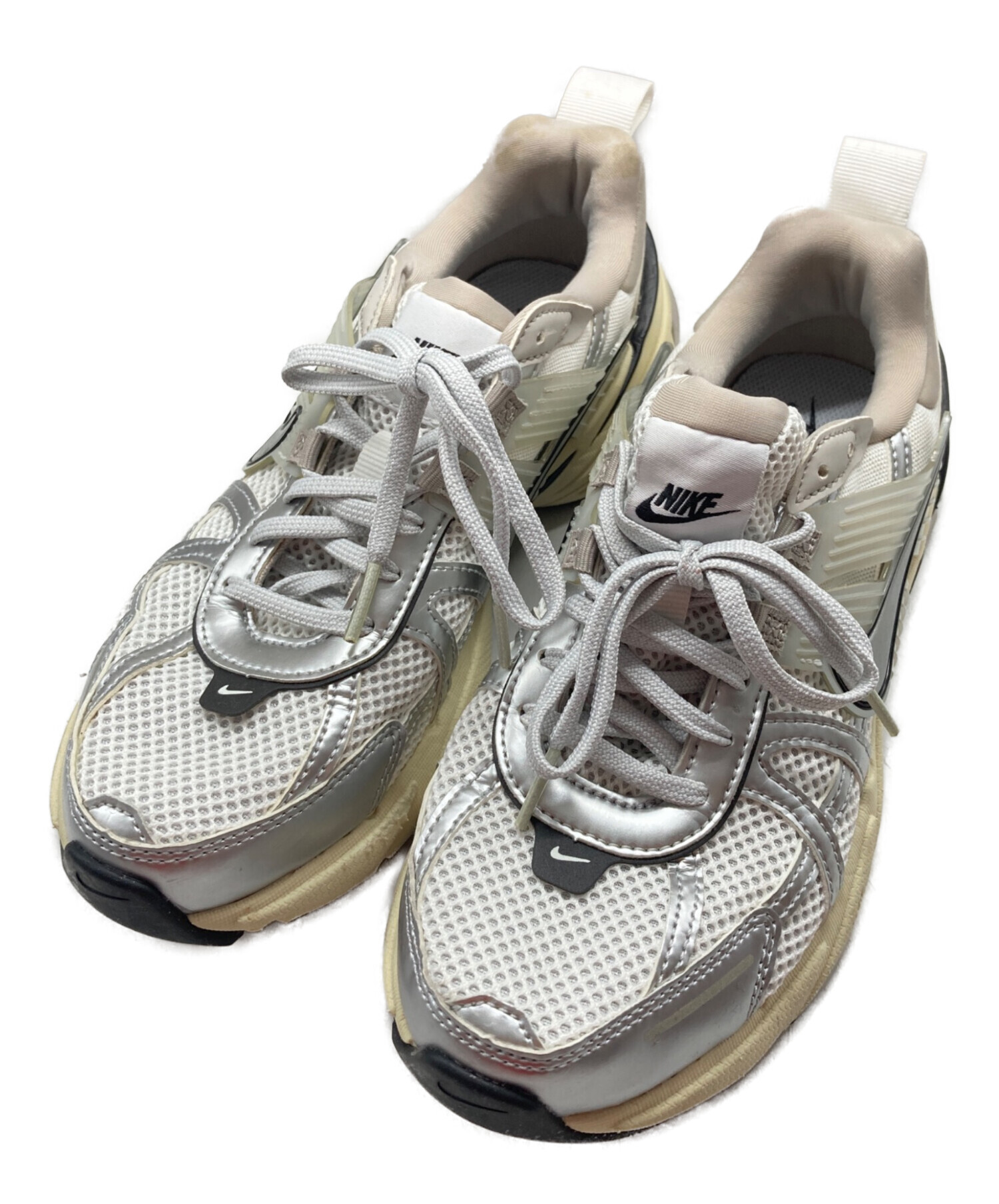 中古・古着通販】NIKE (ナイキ) V2K RUN SUMMIT ホワイト サイズ:25 