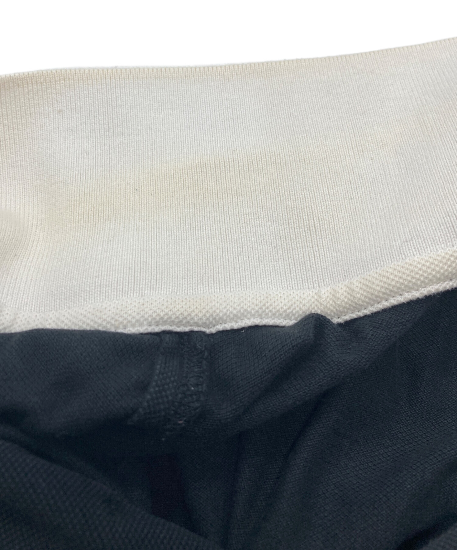 MONCLER slimfitブラック ポロシャツ　希少金タグ ブラック ポロシャツ : Tシャツ＆ポロシャツ 向けの メンズ | モンクレール