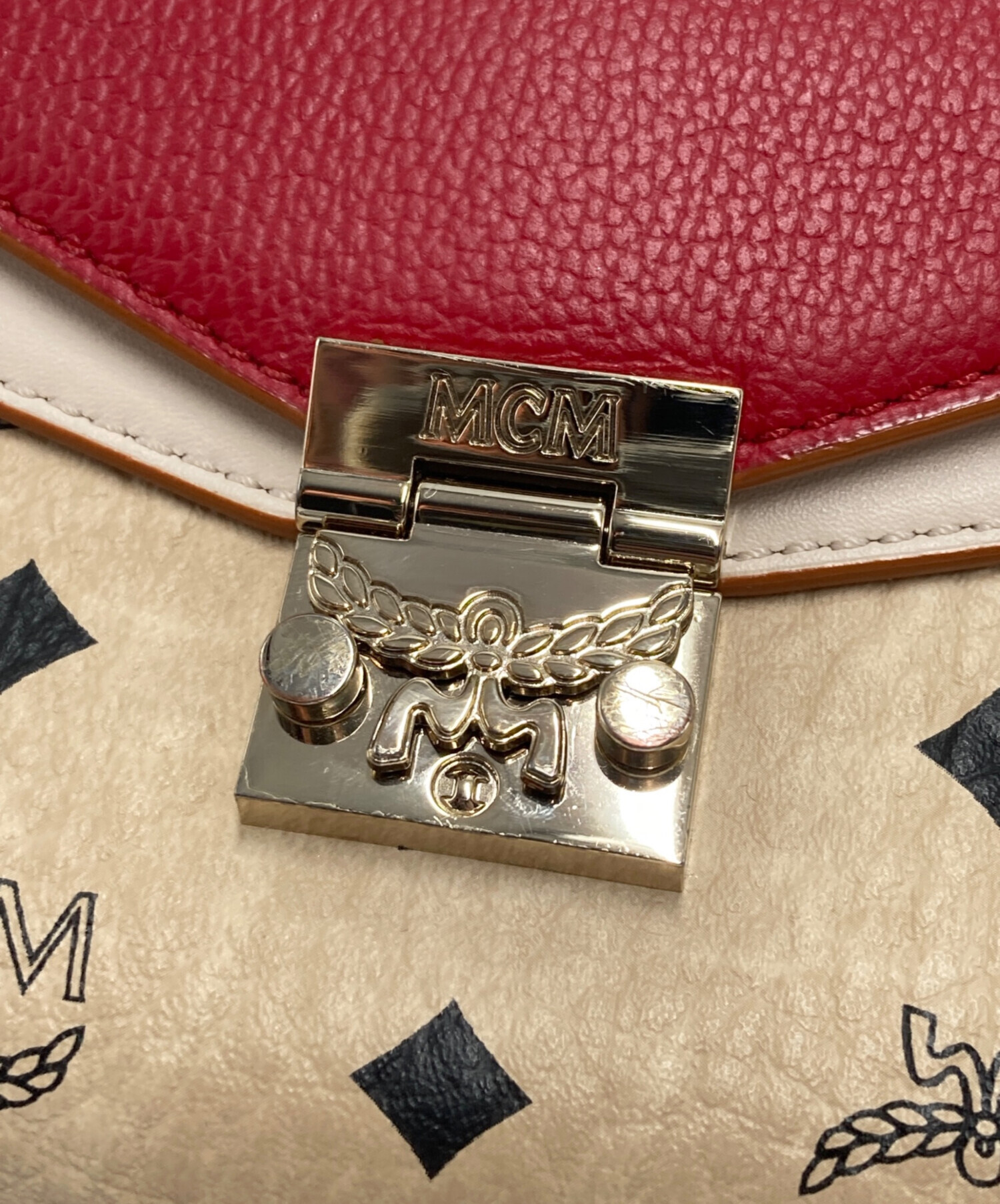 中古・古着通販】MCM (エムシーエム) ショルダーバッグ レッド 