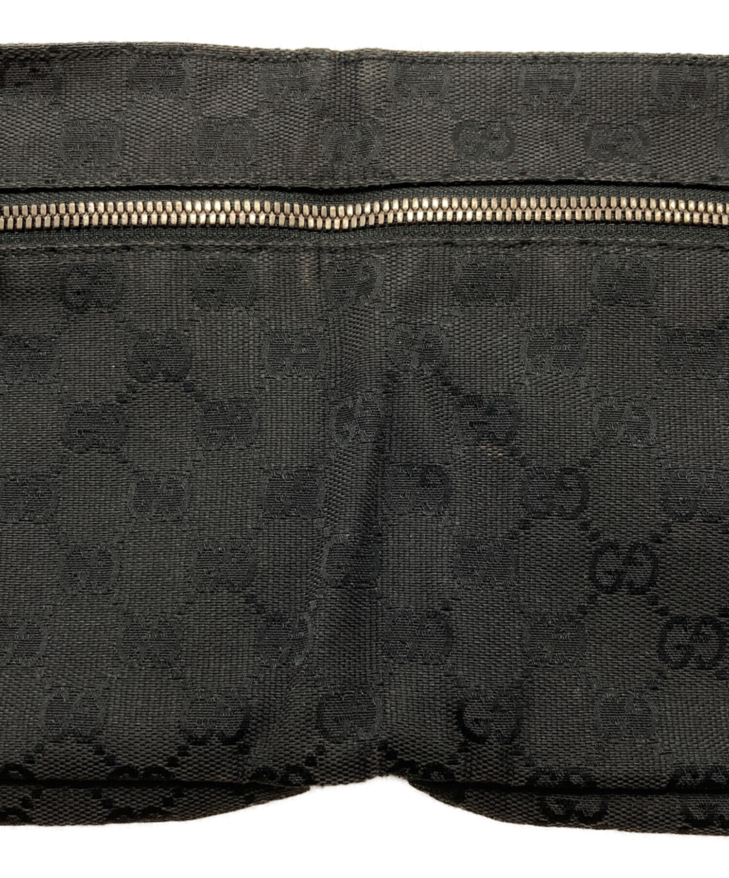 GUCCIポーチ 中古・古着通販】GUCCI (グッチ) GGキャンバスウエストポーチ ブラック