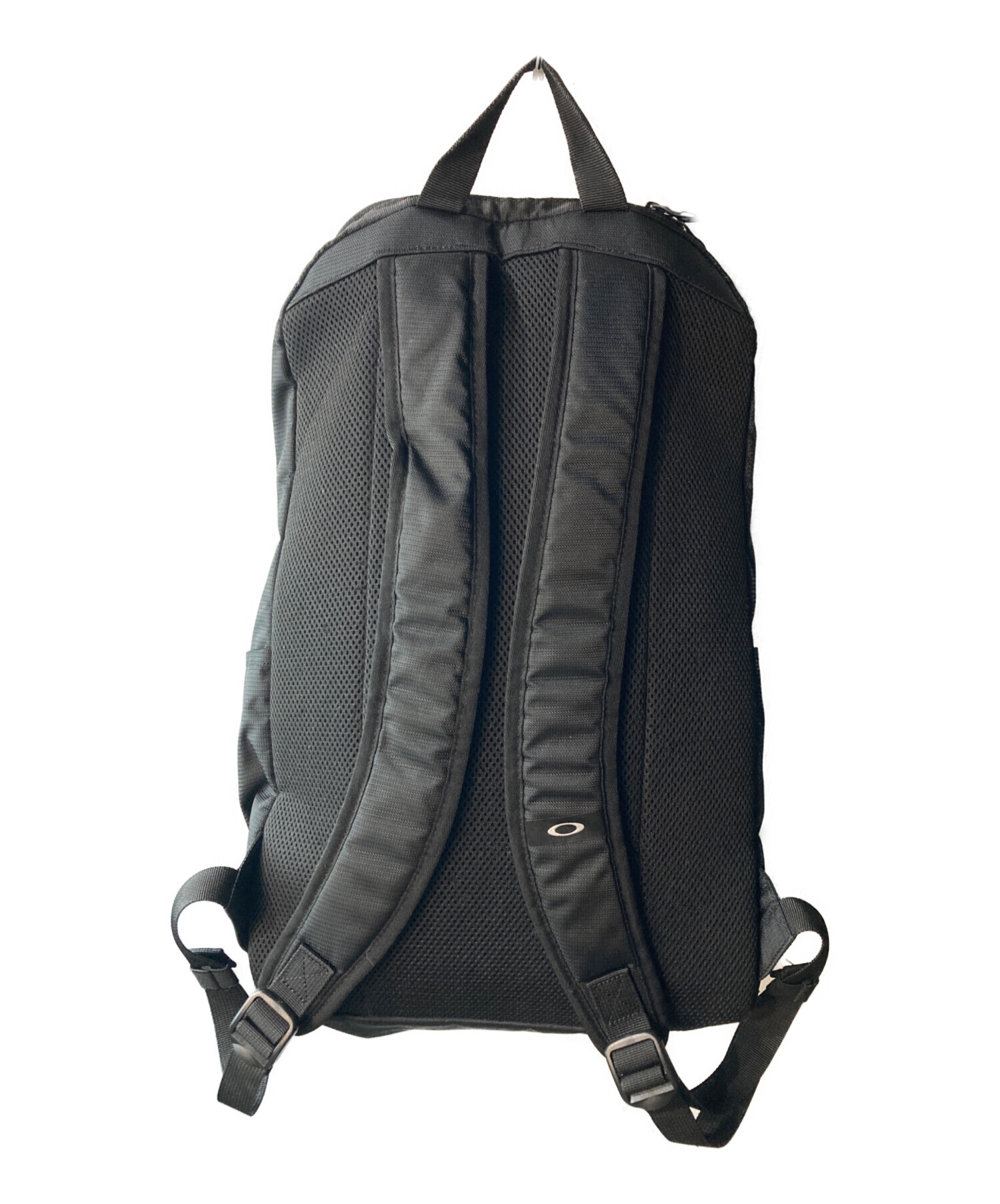 中古・古着通販】OAKLEY (オークリー) ESSENTIAL DAY PACK M 9.0
