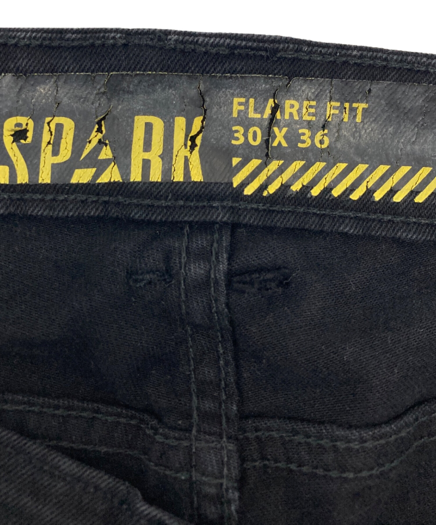 中古・古着通販】SPARK (スパーク) クラッシュデニムパンツ ブラック 