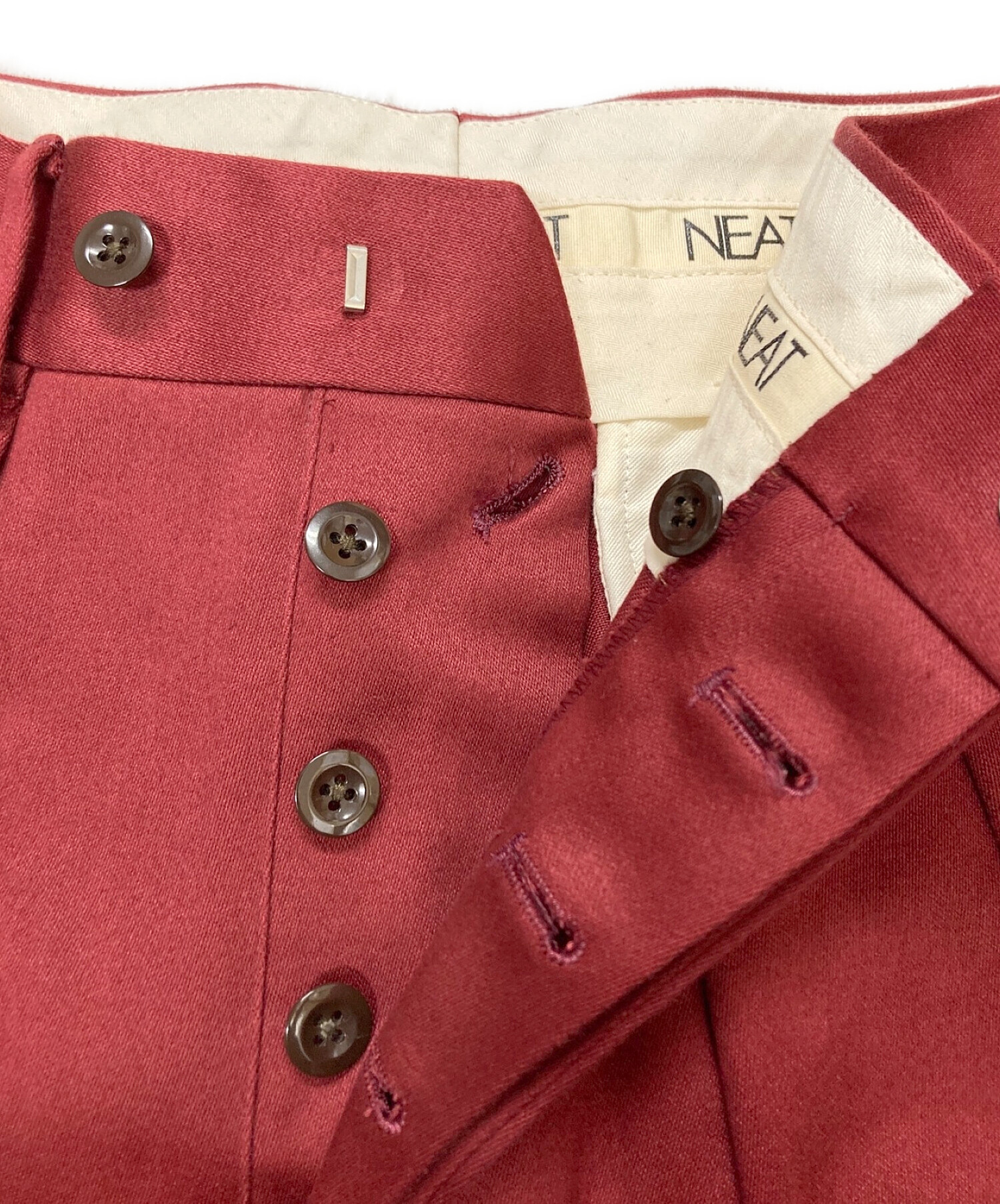 中古・古着通販】NEAT (ニート) 2Rタックテーパードスラックス レッド
