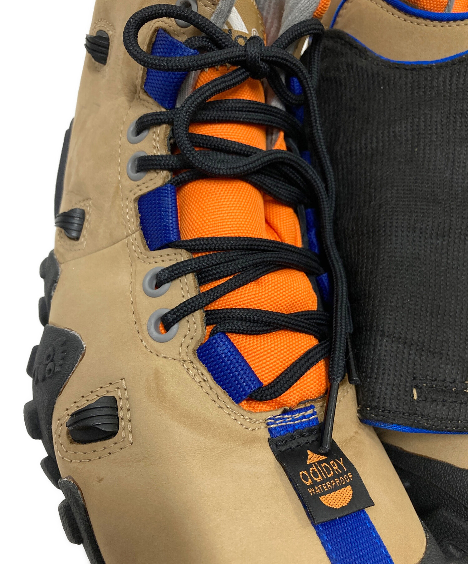 中古・古着通販】adidas (アディダス) RADLANDER EQT ベージュ 中古・古着通販】adidas (アディダス) RADLANDER EQT ベージュ