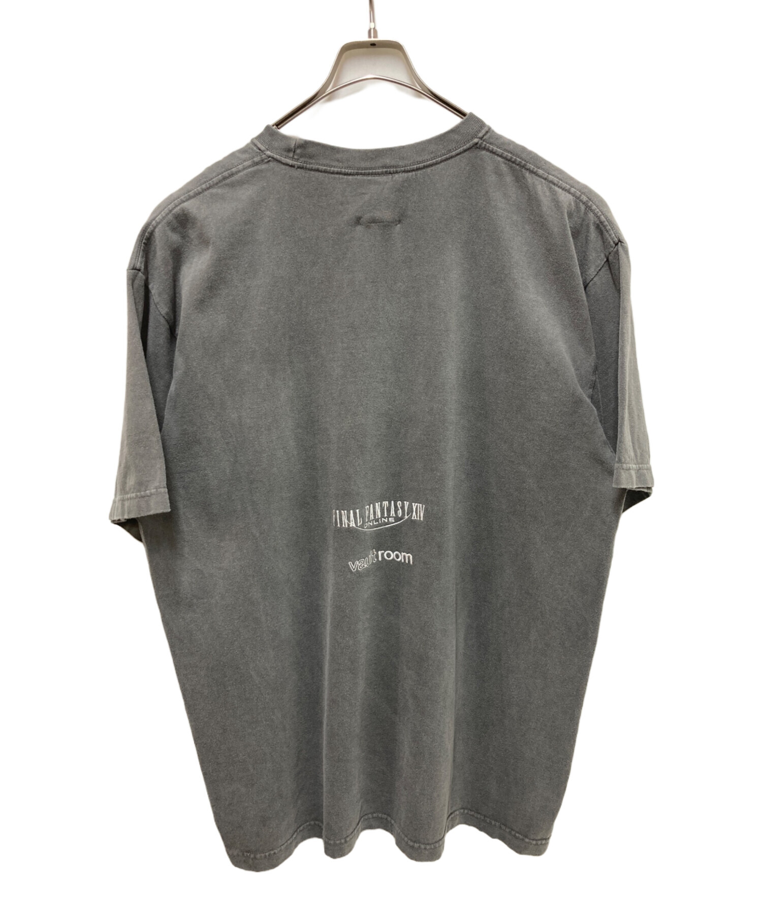 中古・古着通販】VAULTROOM (ボルトルーム) FFXIV BAHAMUT TEE グレー 