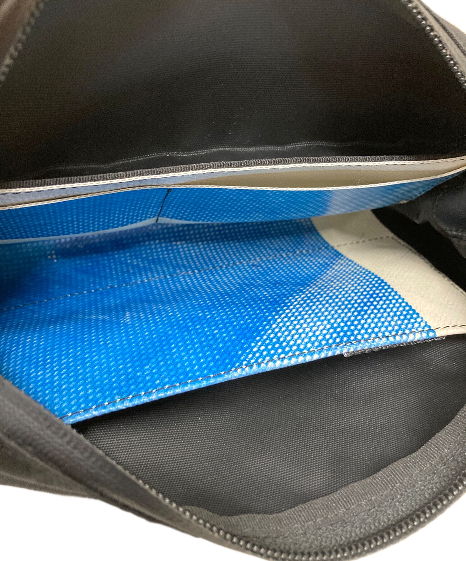 中古・古着通販】FREITAG (フライターグ) ボディバッグ ブラック