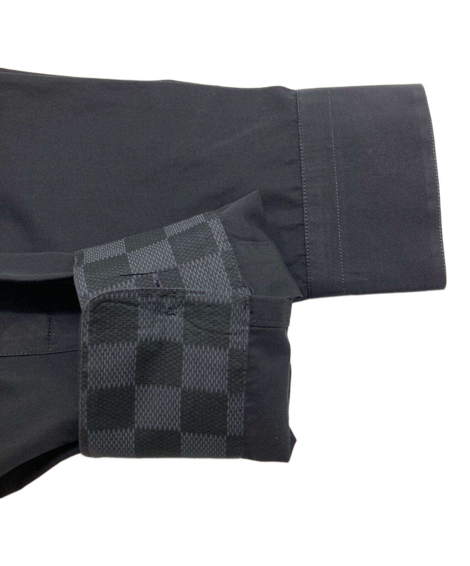 中古・古着通販】LOUIS VUITTON (ルイ ヴィトン) 袖LV刺繍フロント